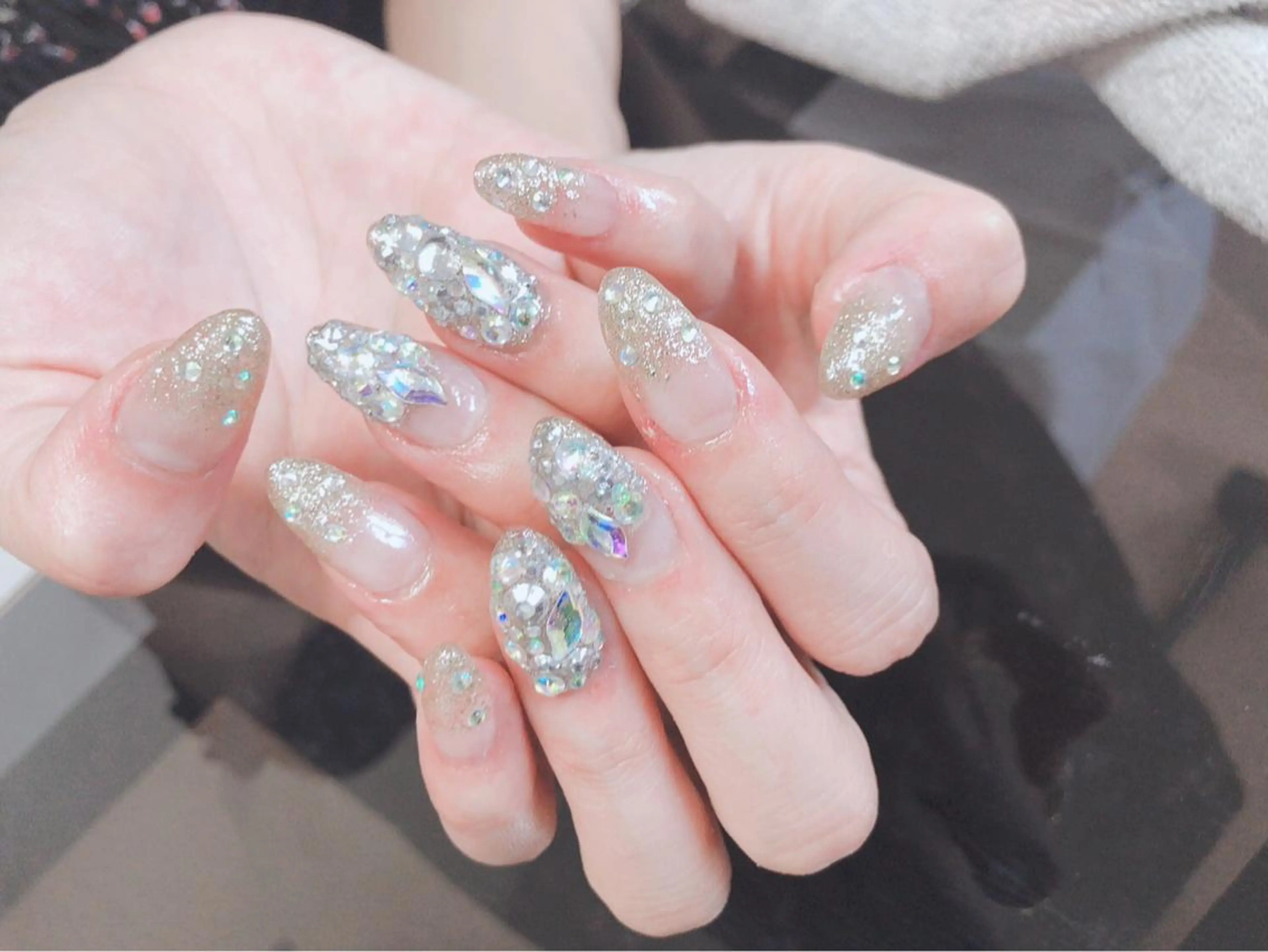 ネイル ハンドネイル 荒井 海輝のネイルデザイン