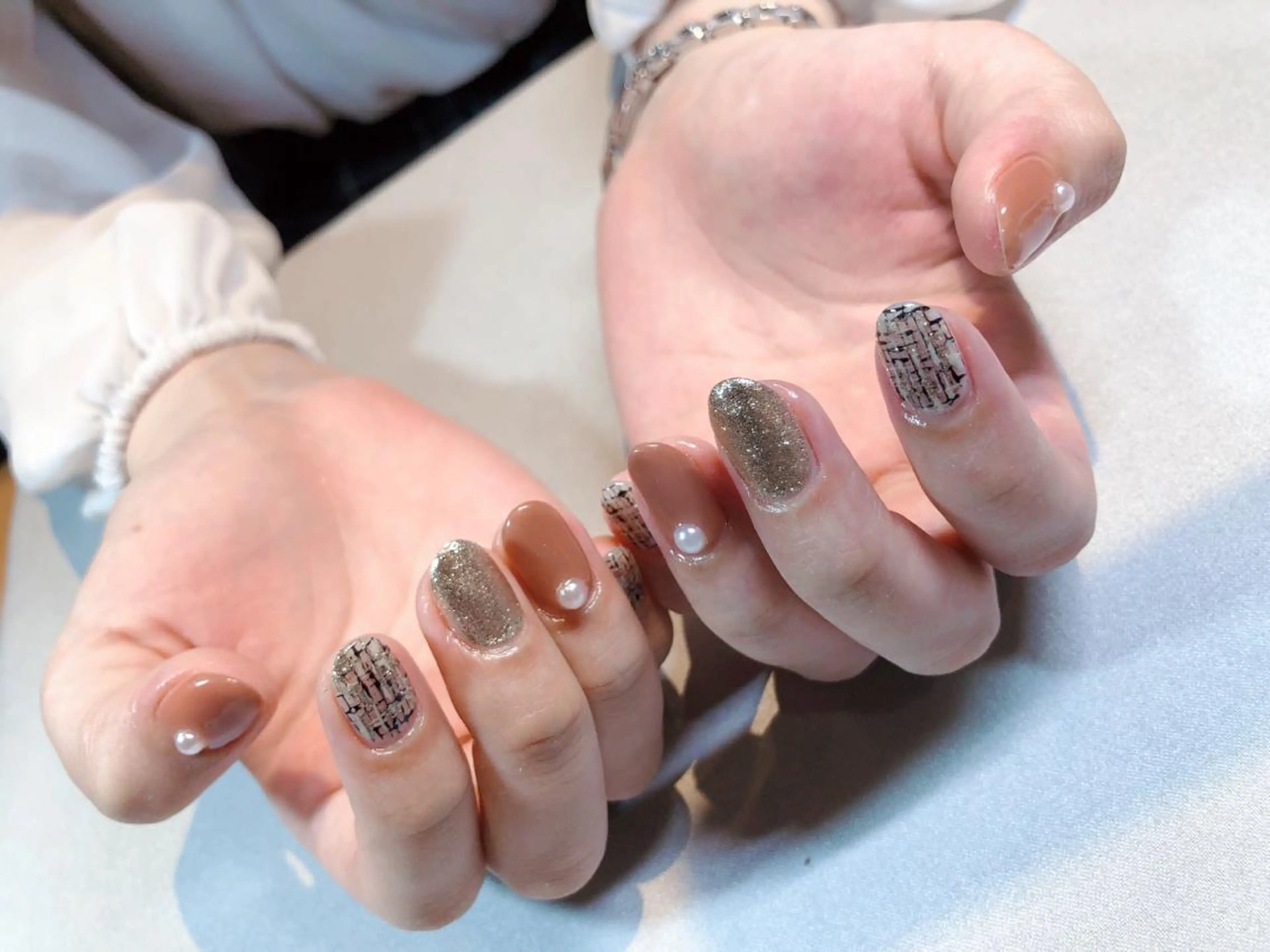 ネイル iiloo aromaworksのネイルデザイン