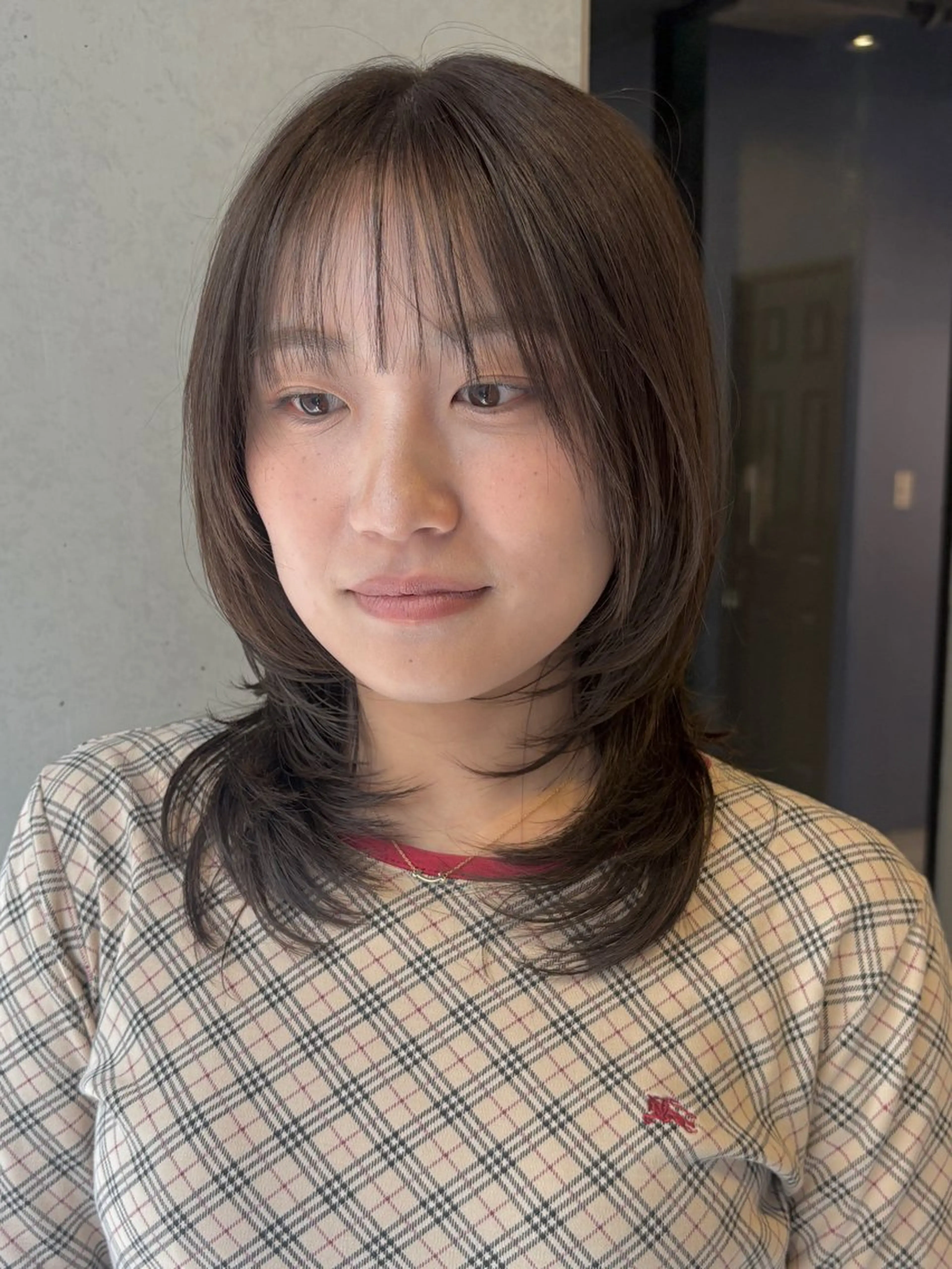 ミディアム カラー カット ヘアカラー トリートメント RIN／韓国ヘア レイヤー/ミディアムのヘアスタイル