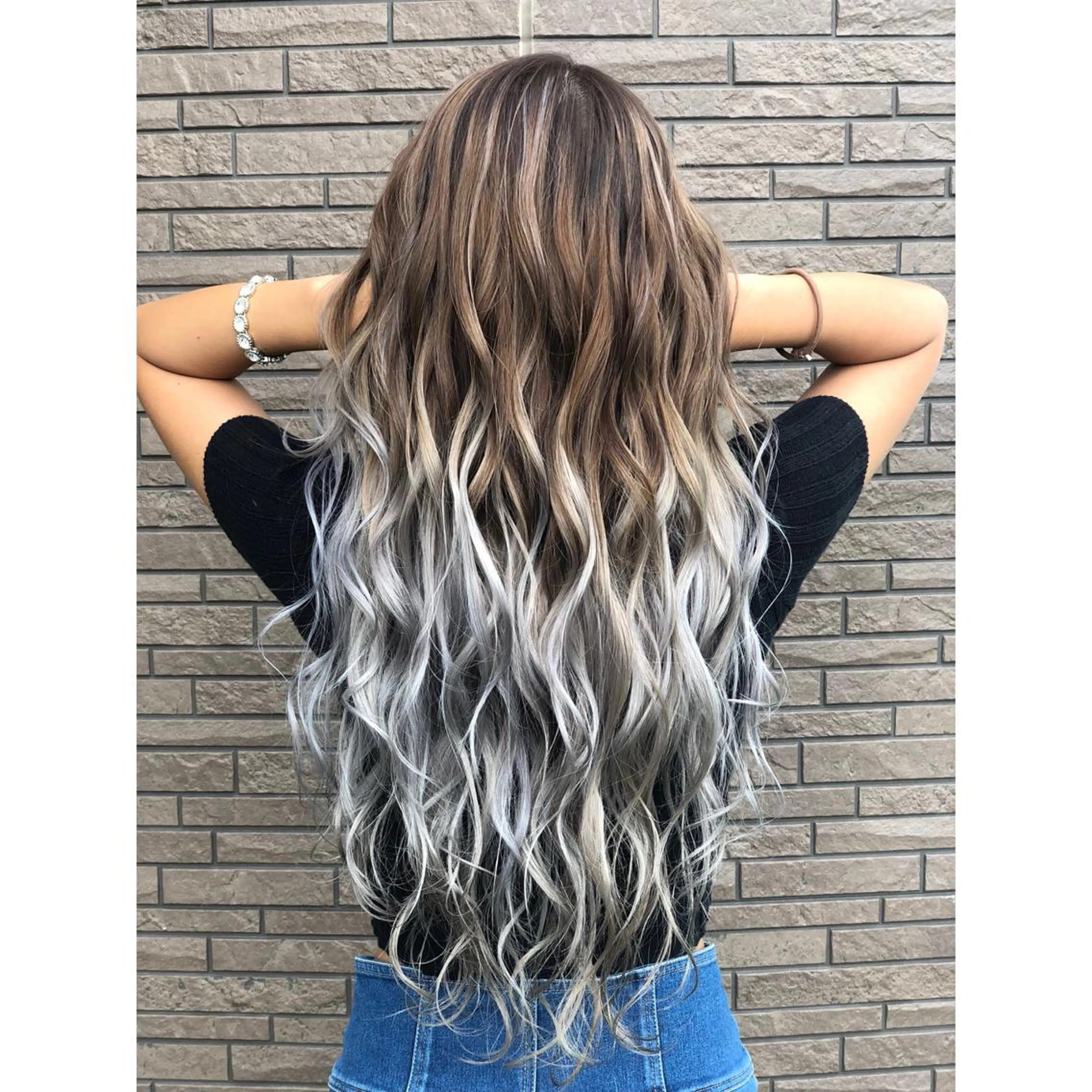 ロング カラー ヘアアレンジ バレイヤージュ デザインカラー グラデーションカラー ハイライトカラー ハイトーンカラー アンドウ ユウ/ レイヤーカット/韓国のヘアスタイル