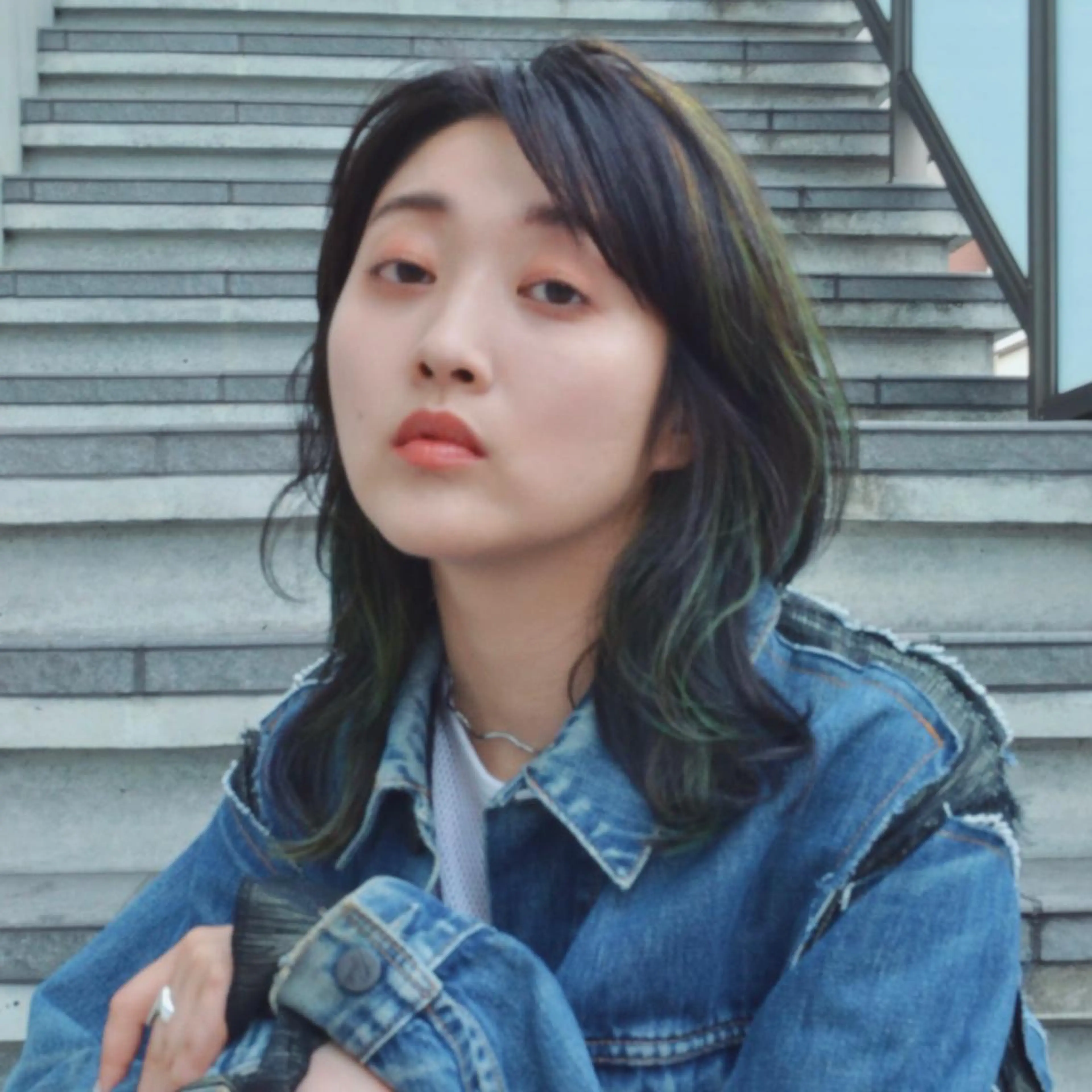 セミロング カラー ハイライトカラー ハイライト カット ヘアカラー トリートメント ブリーチ/レイヤー 🌻Mutsumiのヘアスタイル