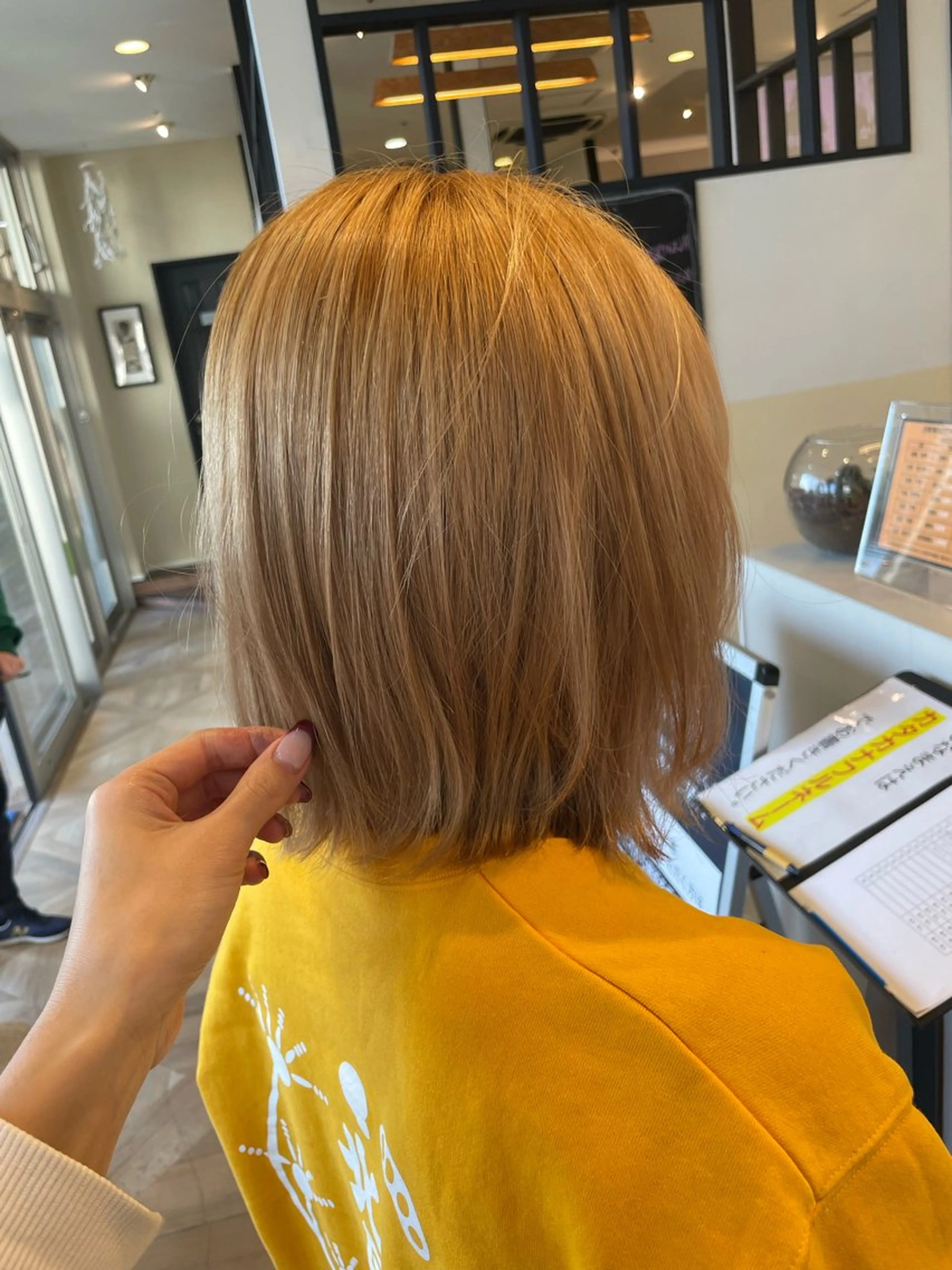 カラー EARTH/A与次郎店所属・EARTH✂️ 榎谷吏織のヘアスタイル