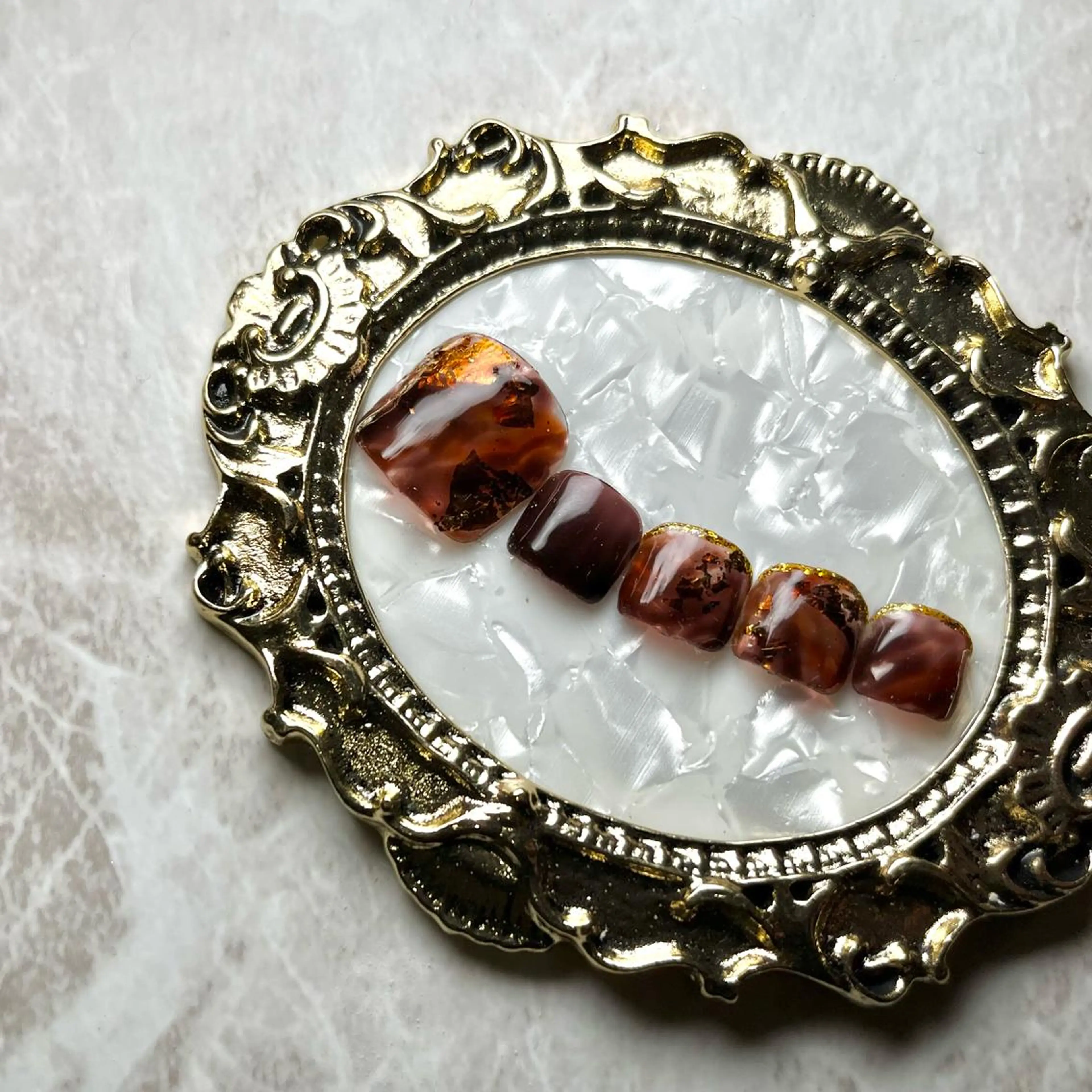 ネイル フットネイル フレンチネイル ジェルネイル ラメ(グリッター) ラメグラデーション NEO Beauty Salon所属・𝐍𝐄𝐎 𝐉𝐔𝐑𝐈のネイルデザイン