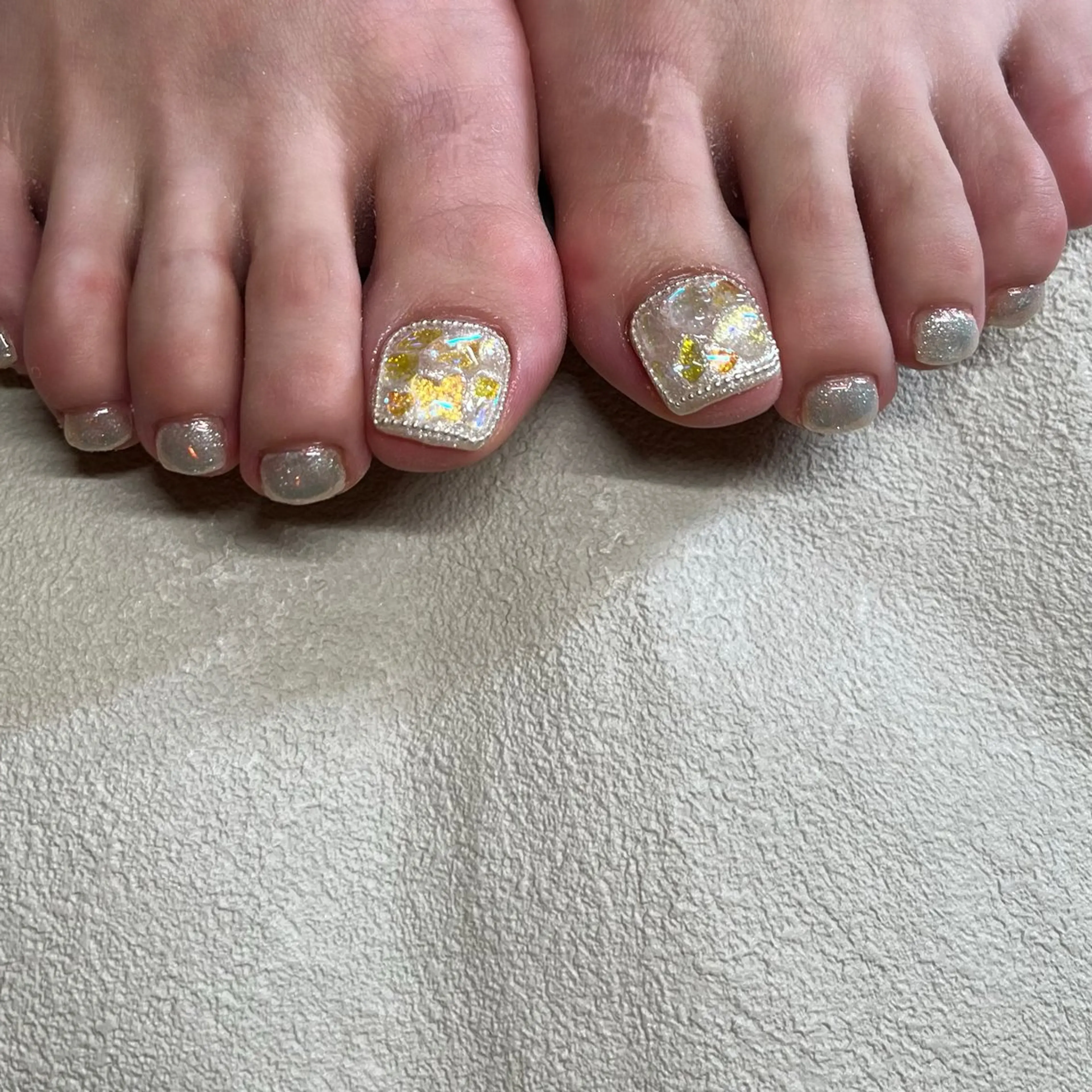 ネイル オーロラネイル フットネイル 鶴田୨ৎmaison de NALIのネイルデザイン