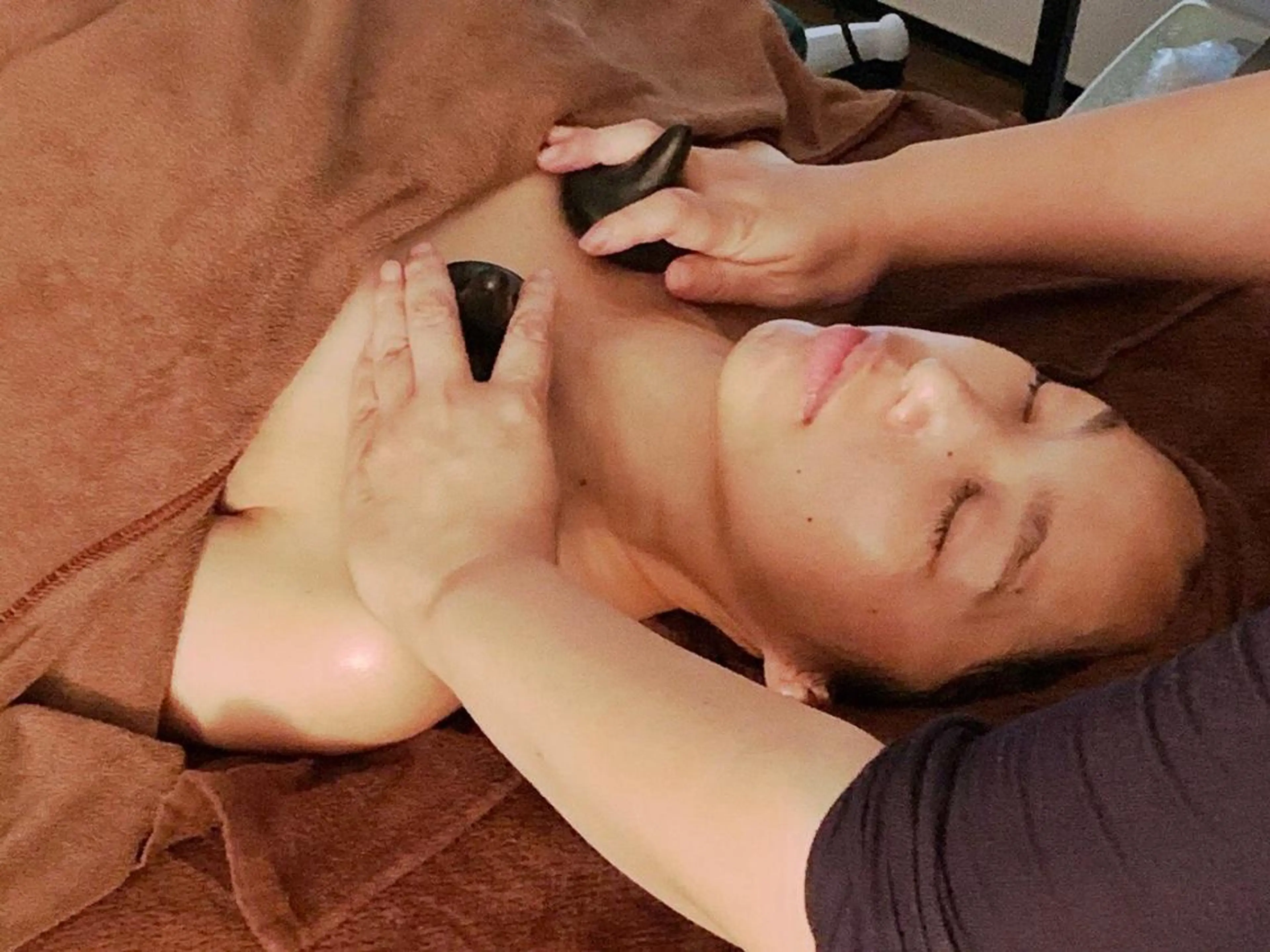 【PourVous】 AYUMIのネイルデザイン