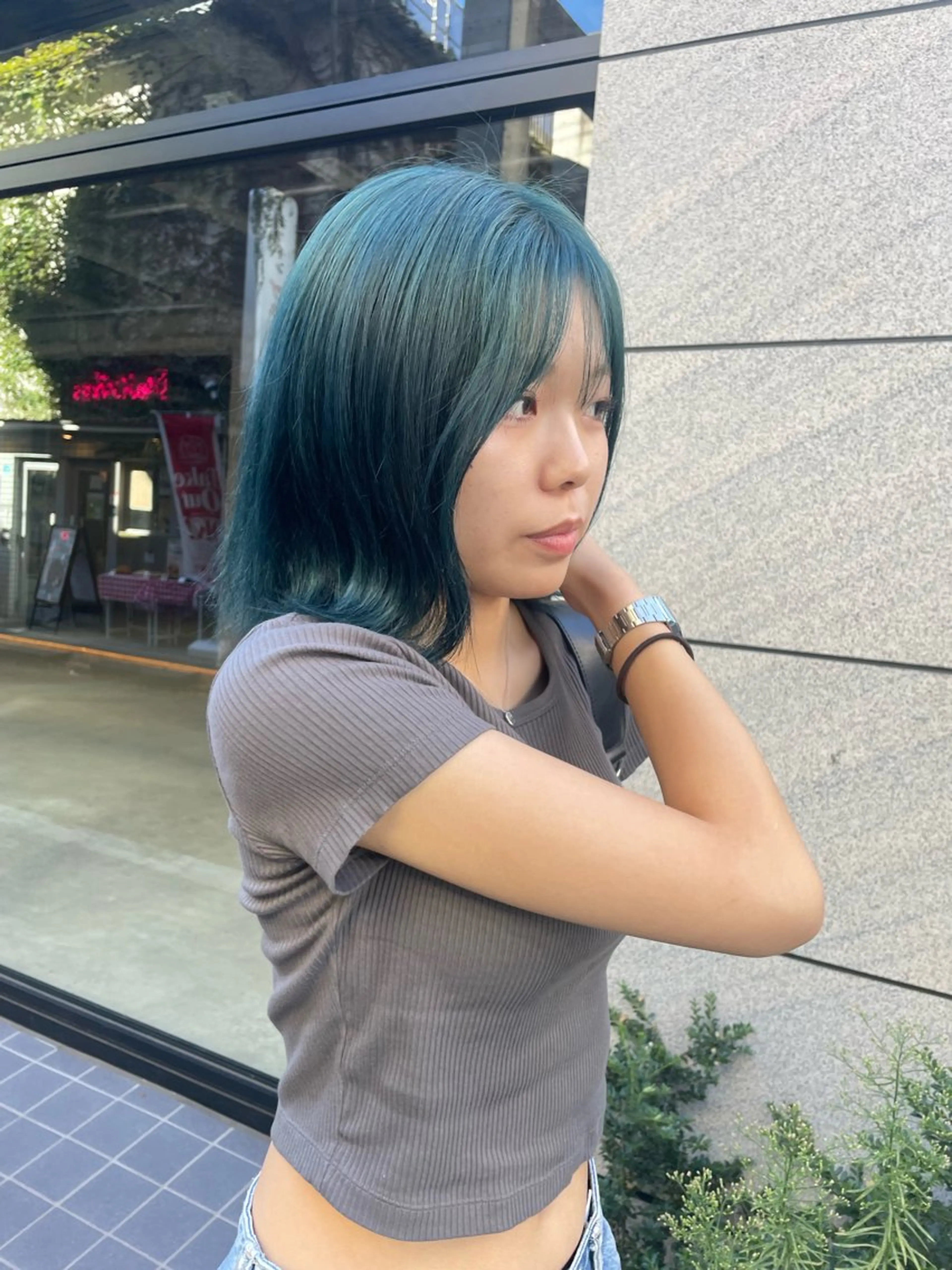 ミディアム カラー mei｜顔まわり ×透明感カラーのヘアスタイル