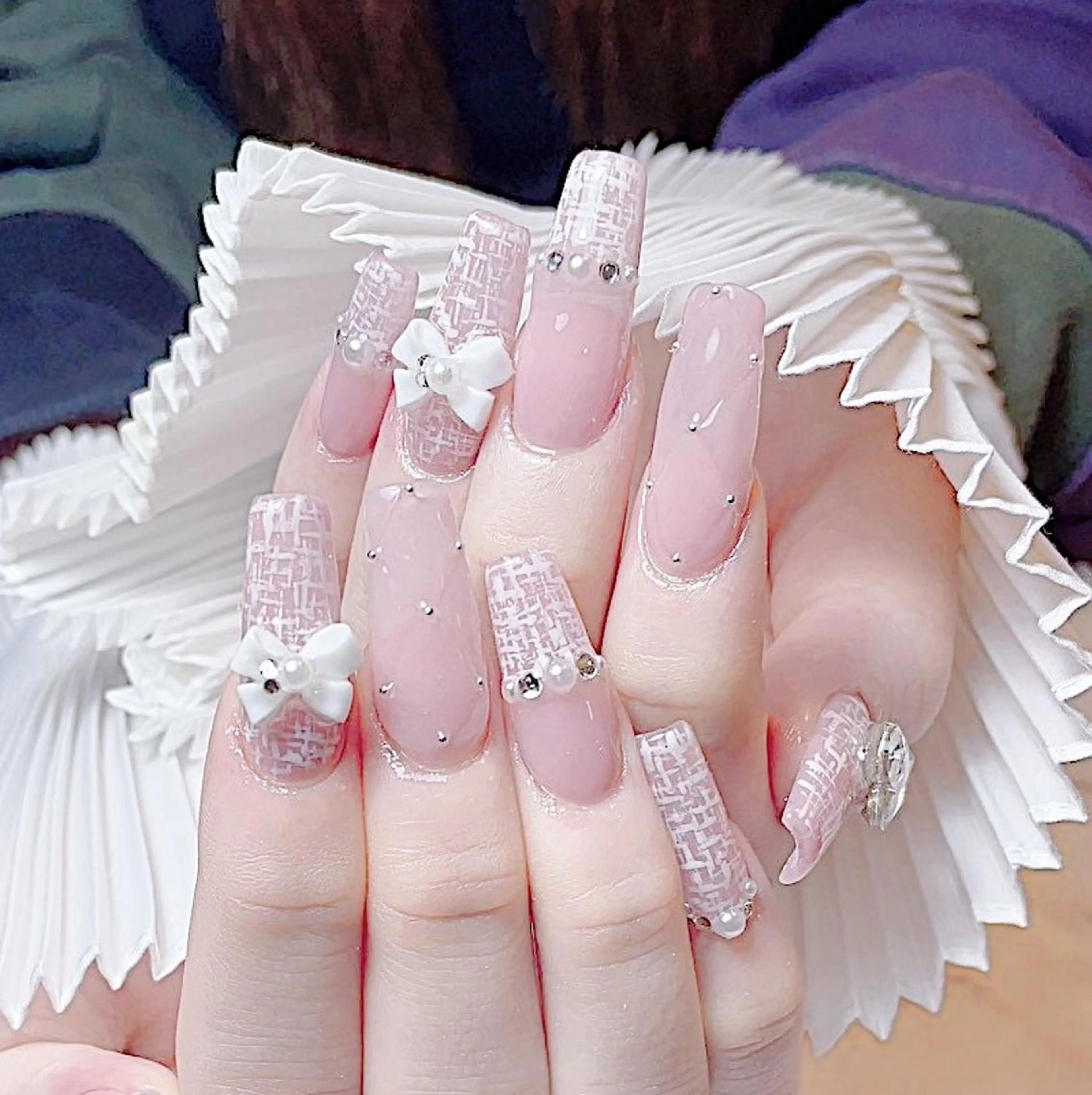 ネイル 🌈Yun nail hyejin💋のネイルデザイン