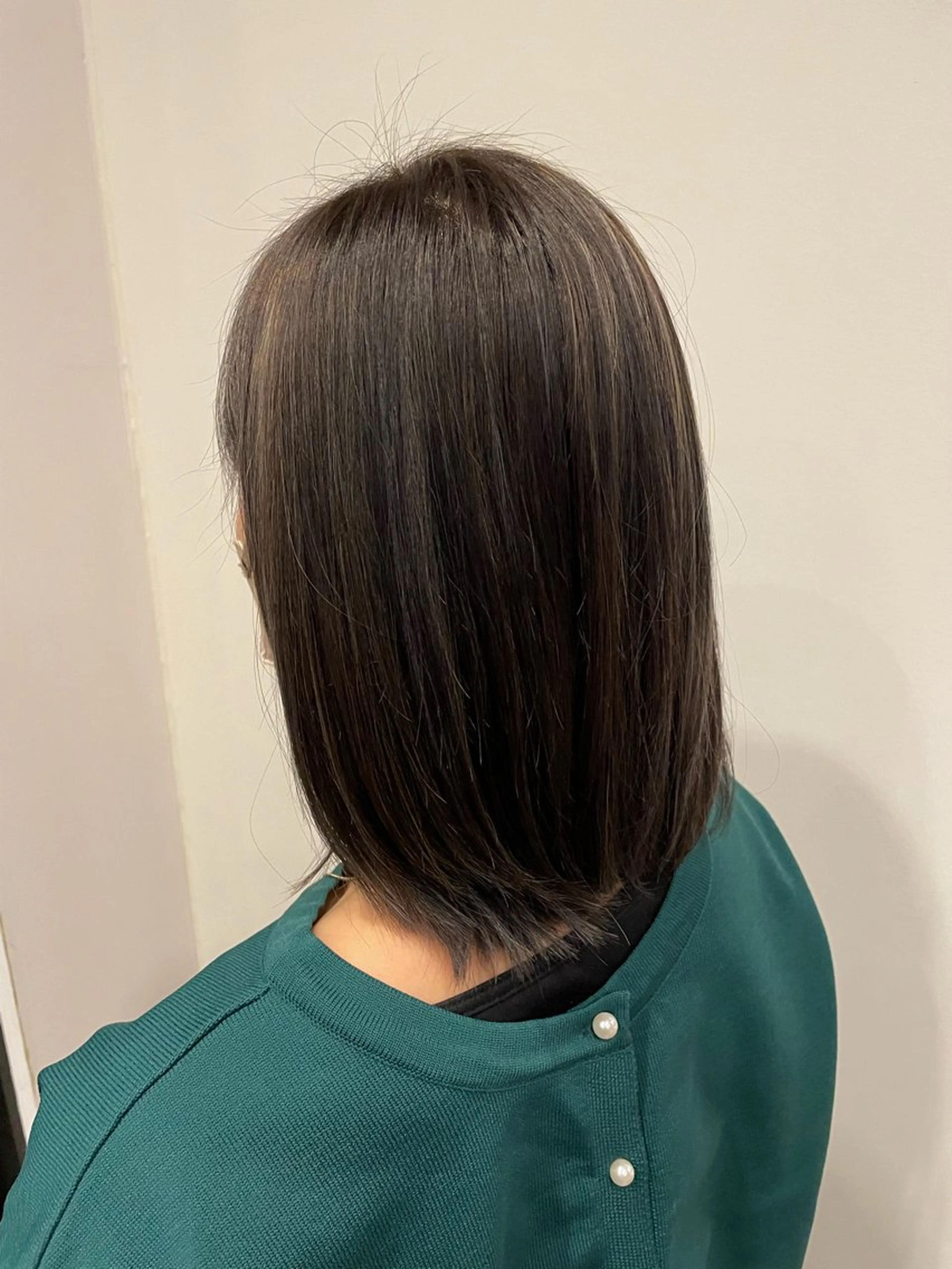 カラー トヨシマ シュウトのヘアスタイル