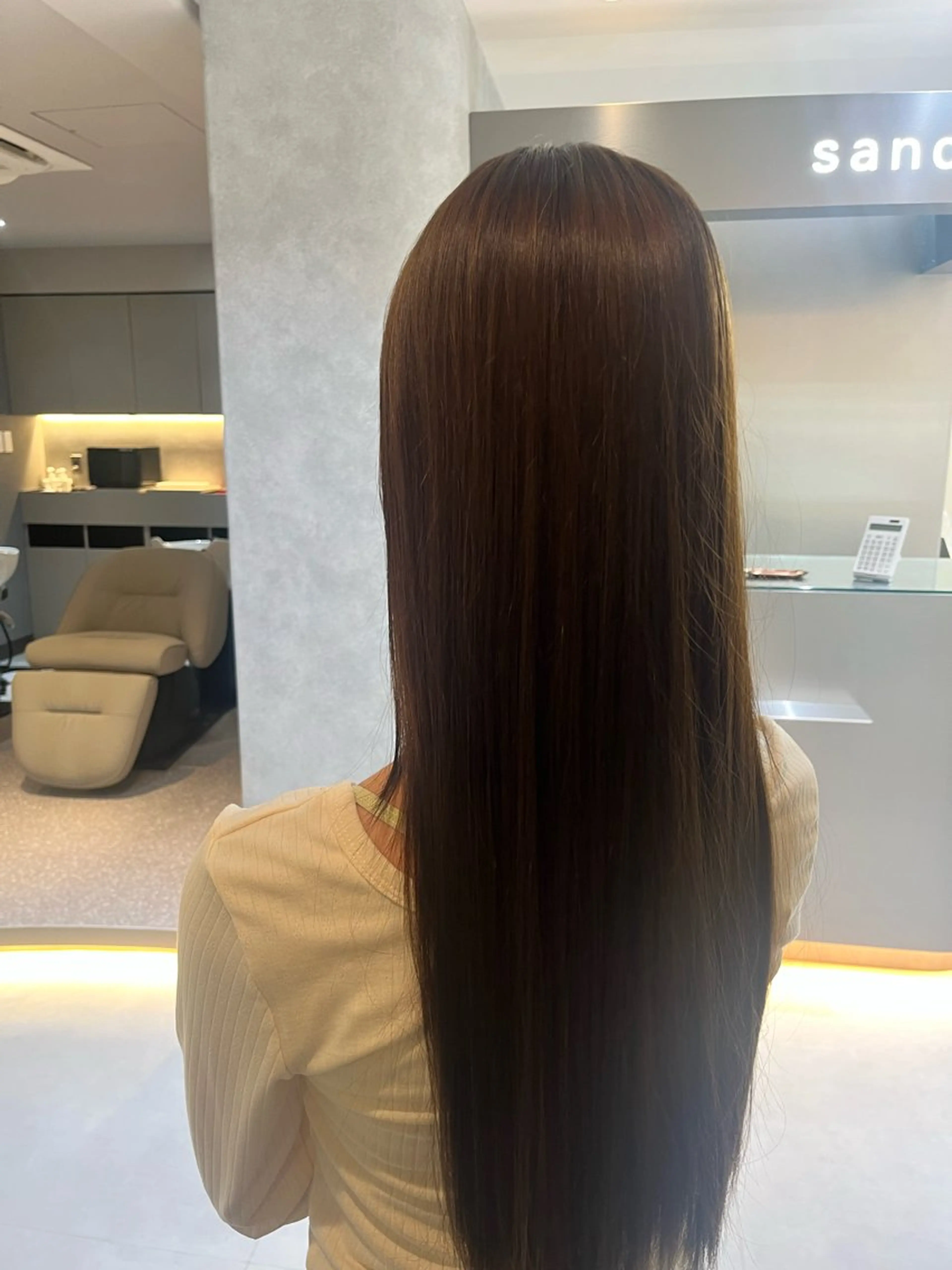 韓国風顔周りカット➕ワンカラー➕トリートメント付き𓂃𓏸💖 𓋜レングスは問いません☺️の写真