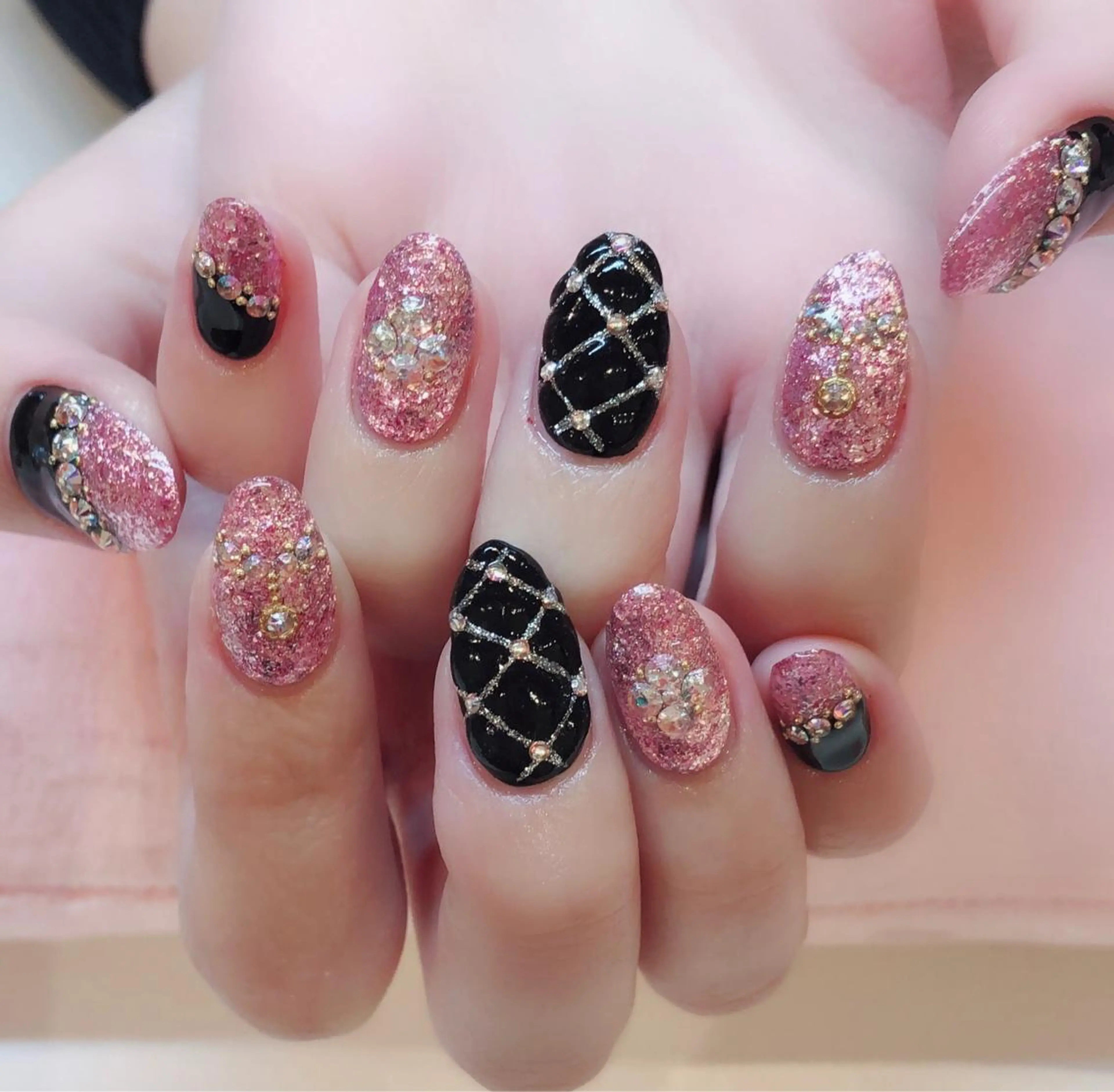 ネイル エムズ エムズのマツエク・マツパデザイン