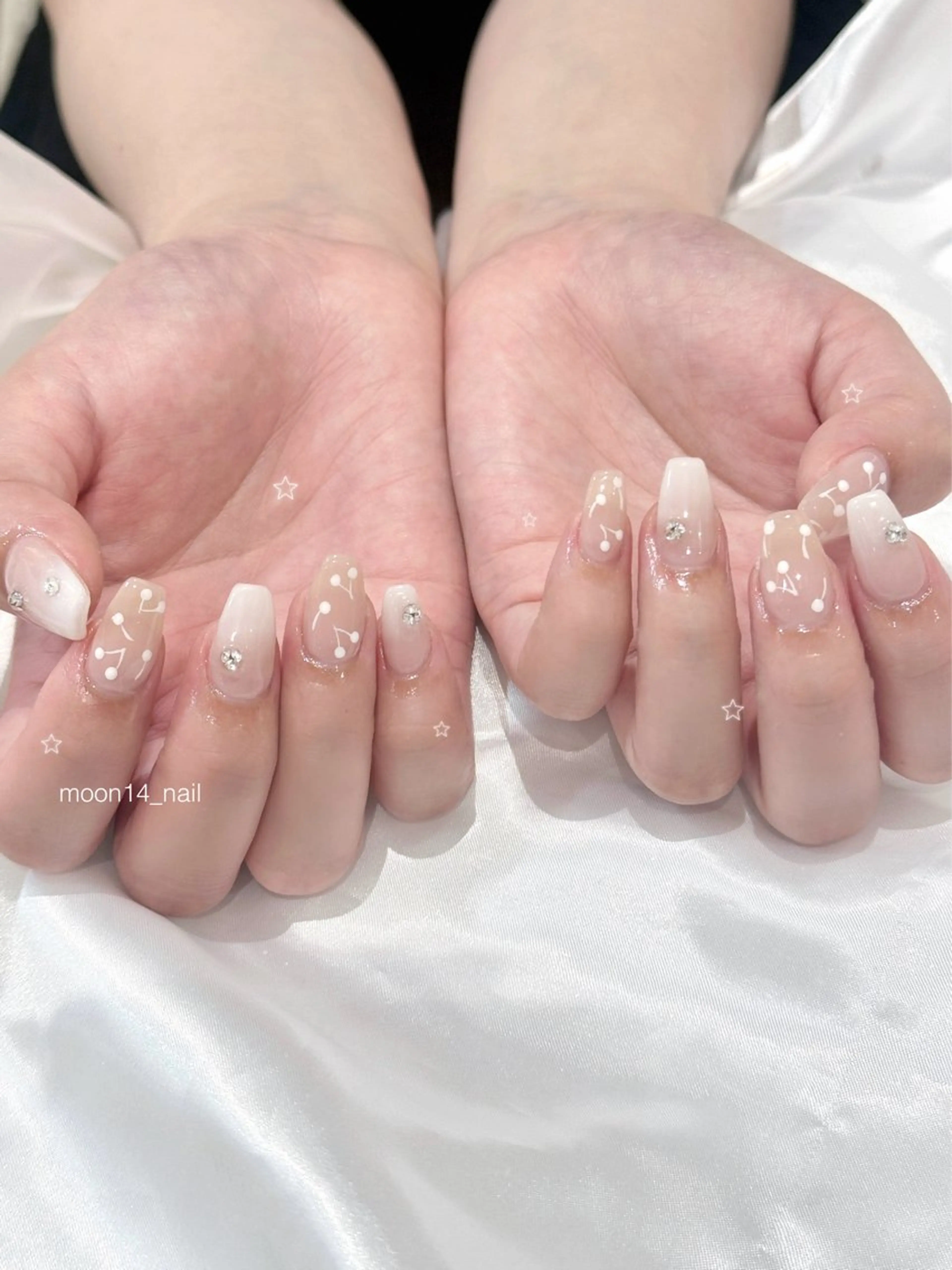 ネイル ジェルネイル ガーリー パラジェル シンプルネイル 冬ネイル ハンドネイル natsuki 💫のネイルデザイン
