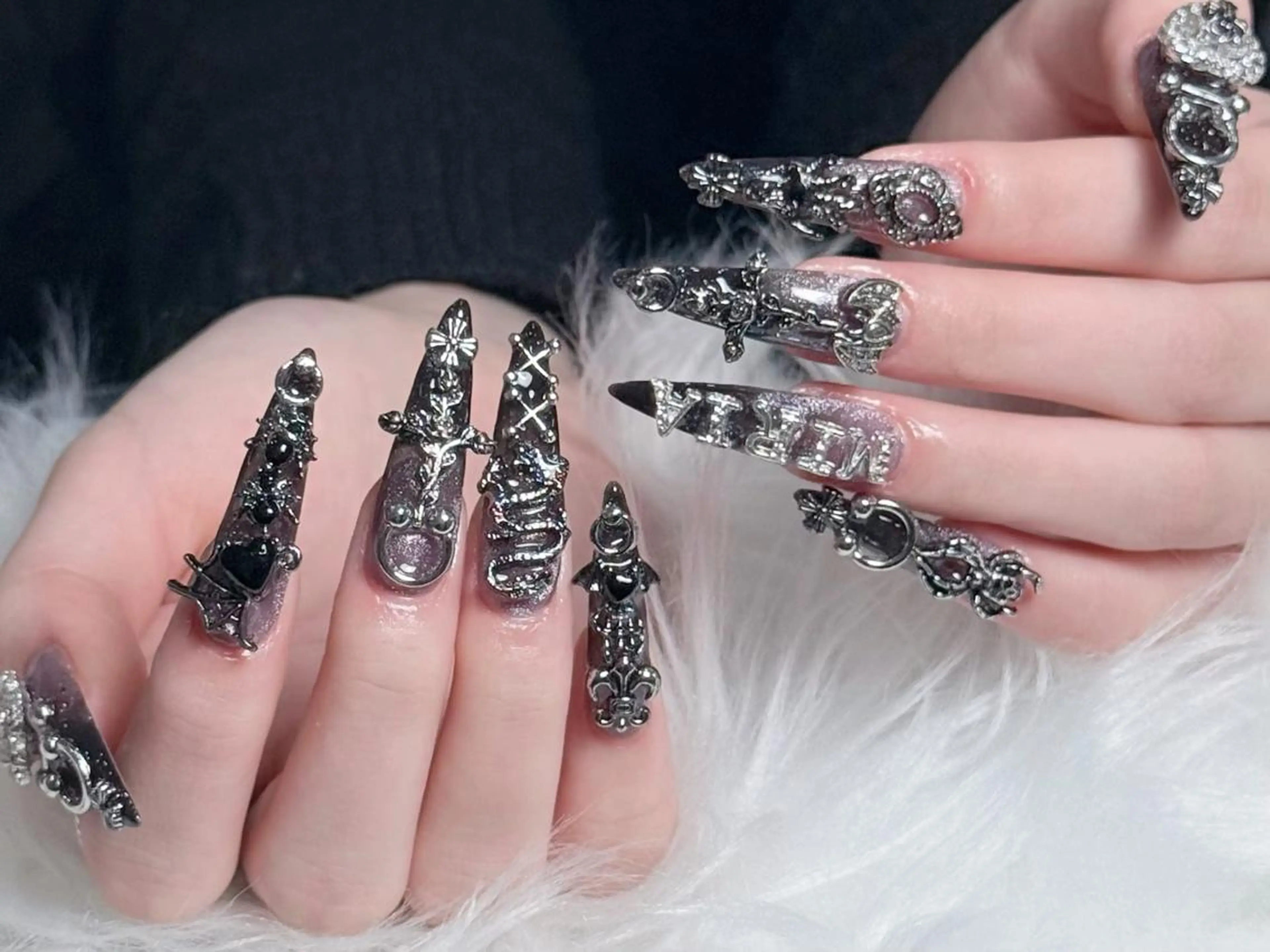 ネイル 長さ出し グラデーション 卒業式 キラキラネイル マグネットネイル ハンドネイル YUNA Belle Nail 池袋のネイルデザイン