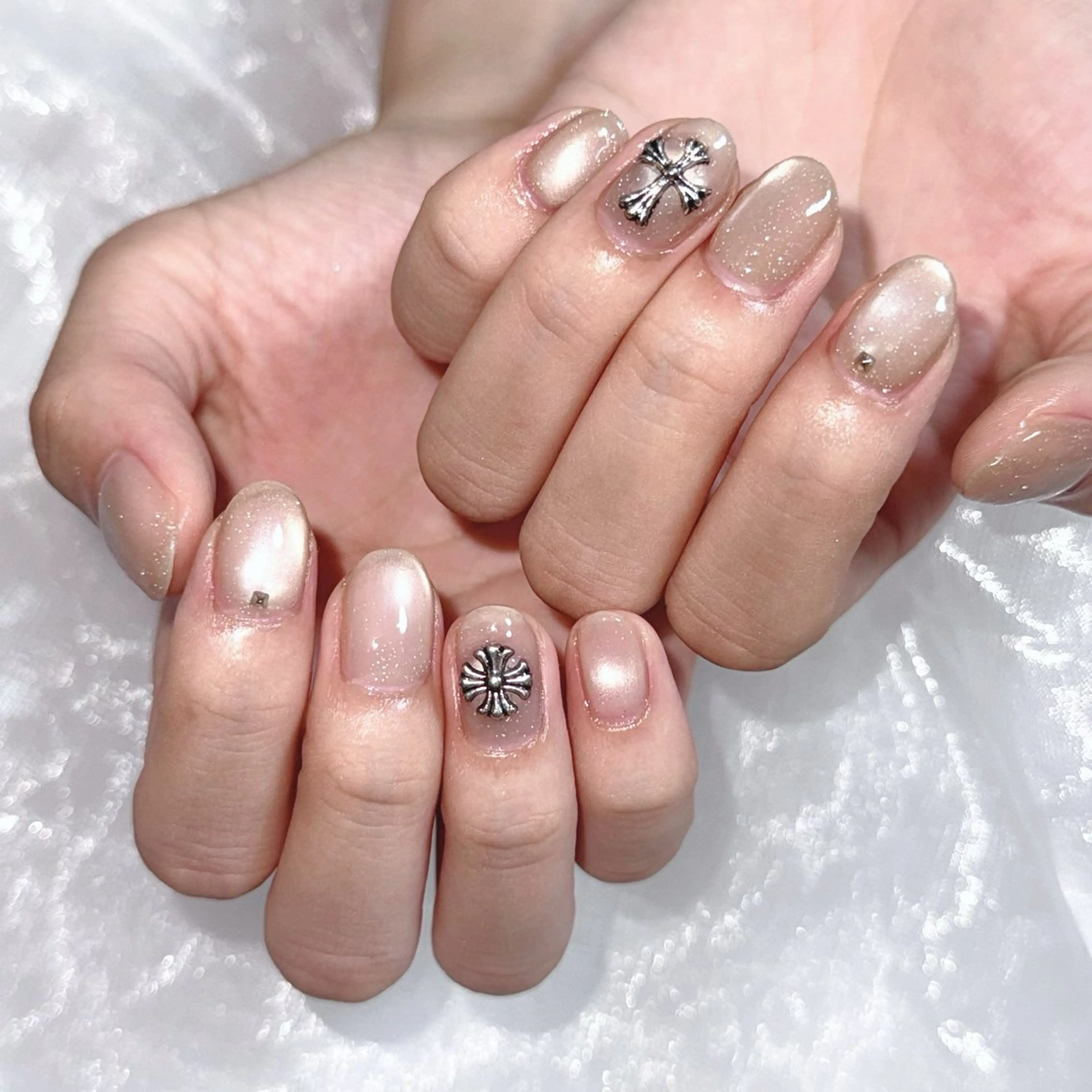 ネイル シルバー riri nailのネイルデザイン