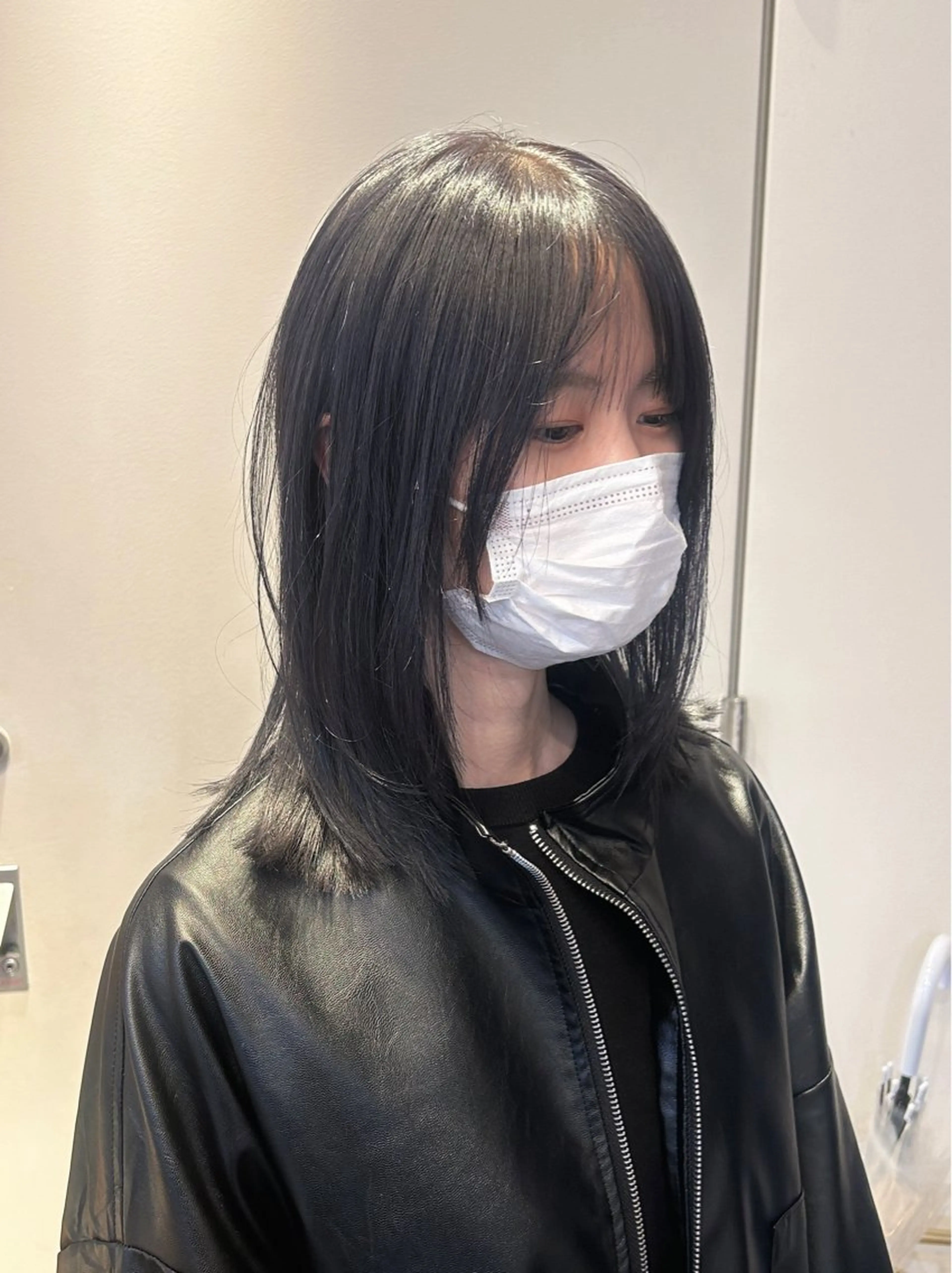 ミディアム カット ヘアカラー ナチュラル大人っぽい スタイル　MAORIのヘアスタイル