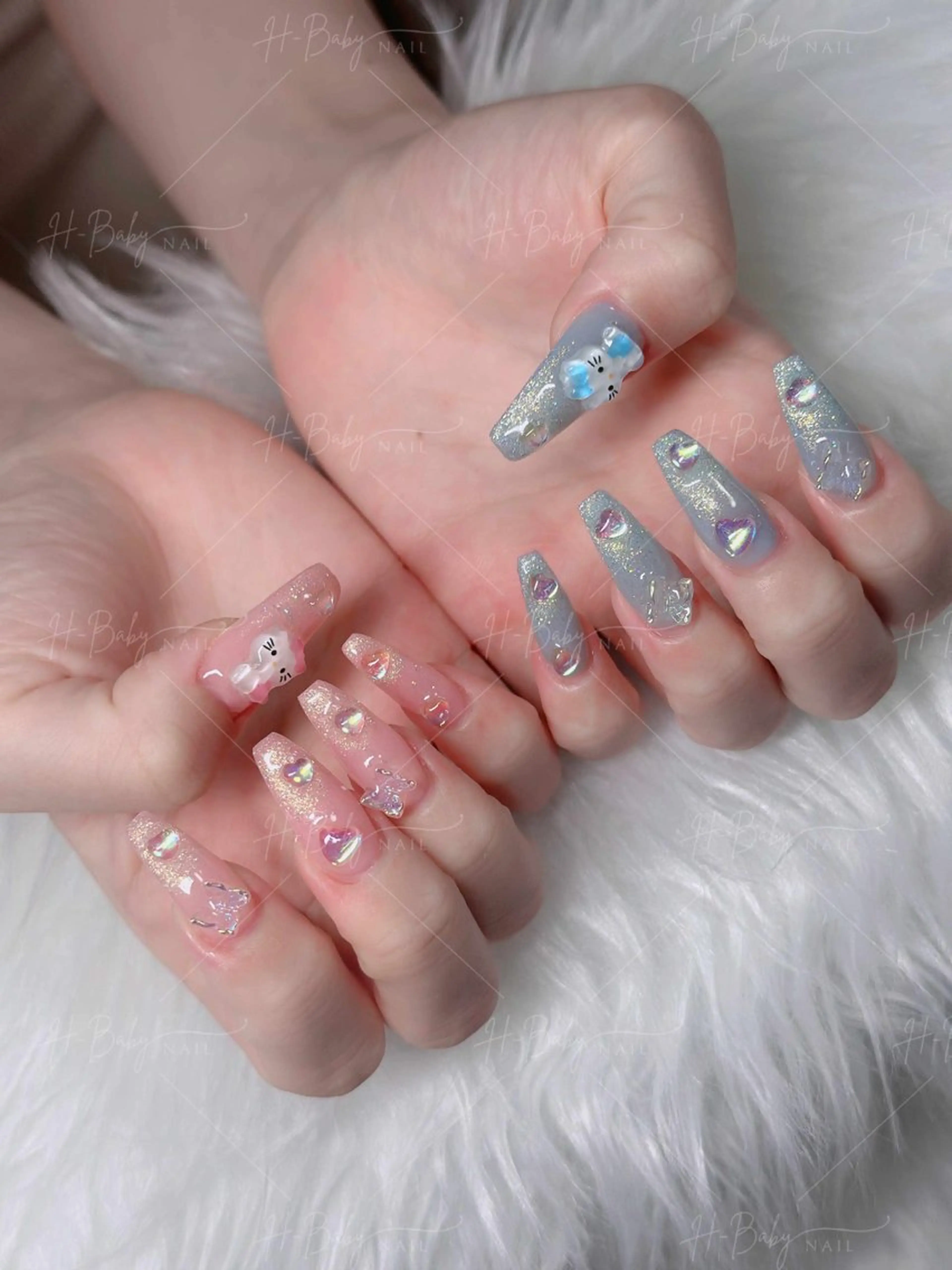 ネイル オーロラネイル フレンチネイル ジェルネイル ハロウィン キラキラネイル H.baby Nail Salonのネイルデザイン