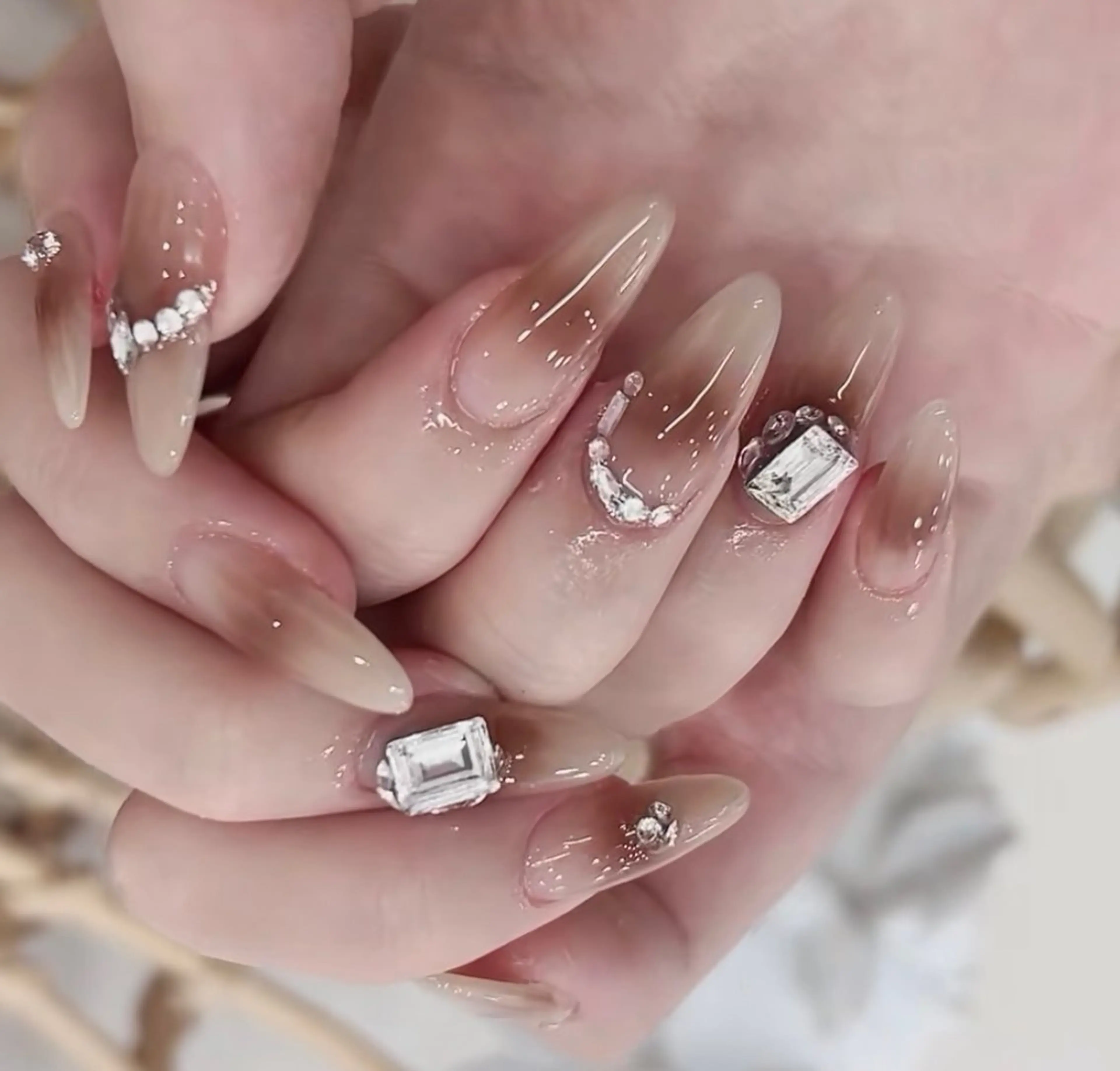 ネイル ハンドネイル e llaのネイルデザイン