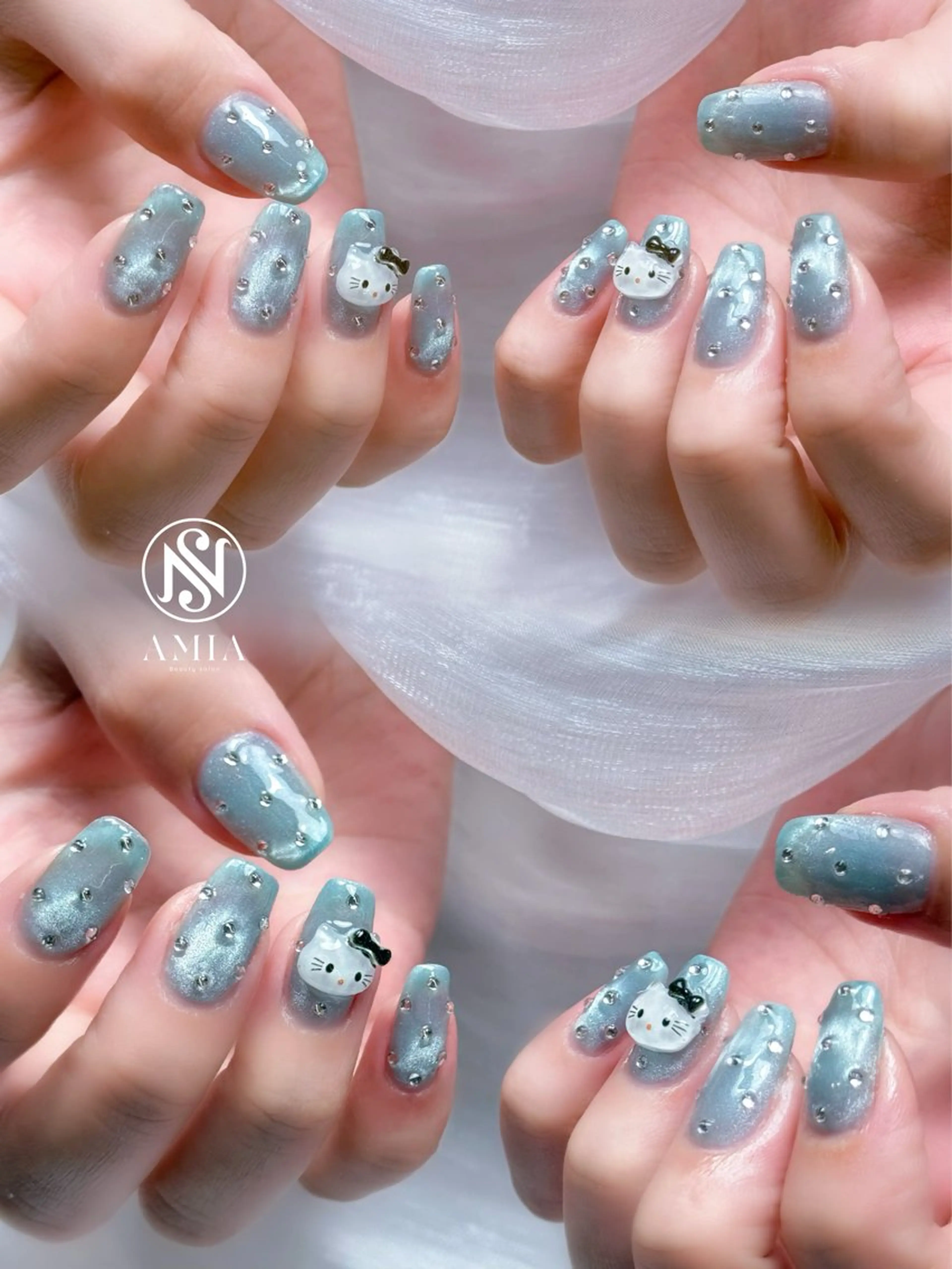 ミディアム ハンドネイル AMIA BEAUTY SALON所属・🌟AMIA BEAUTY🌟のネイルデザイン