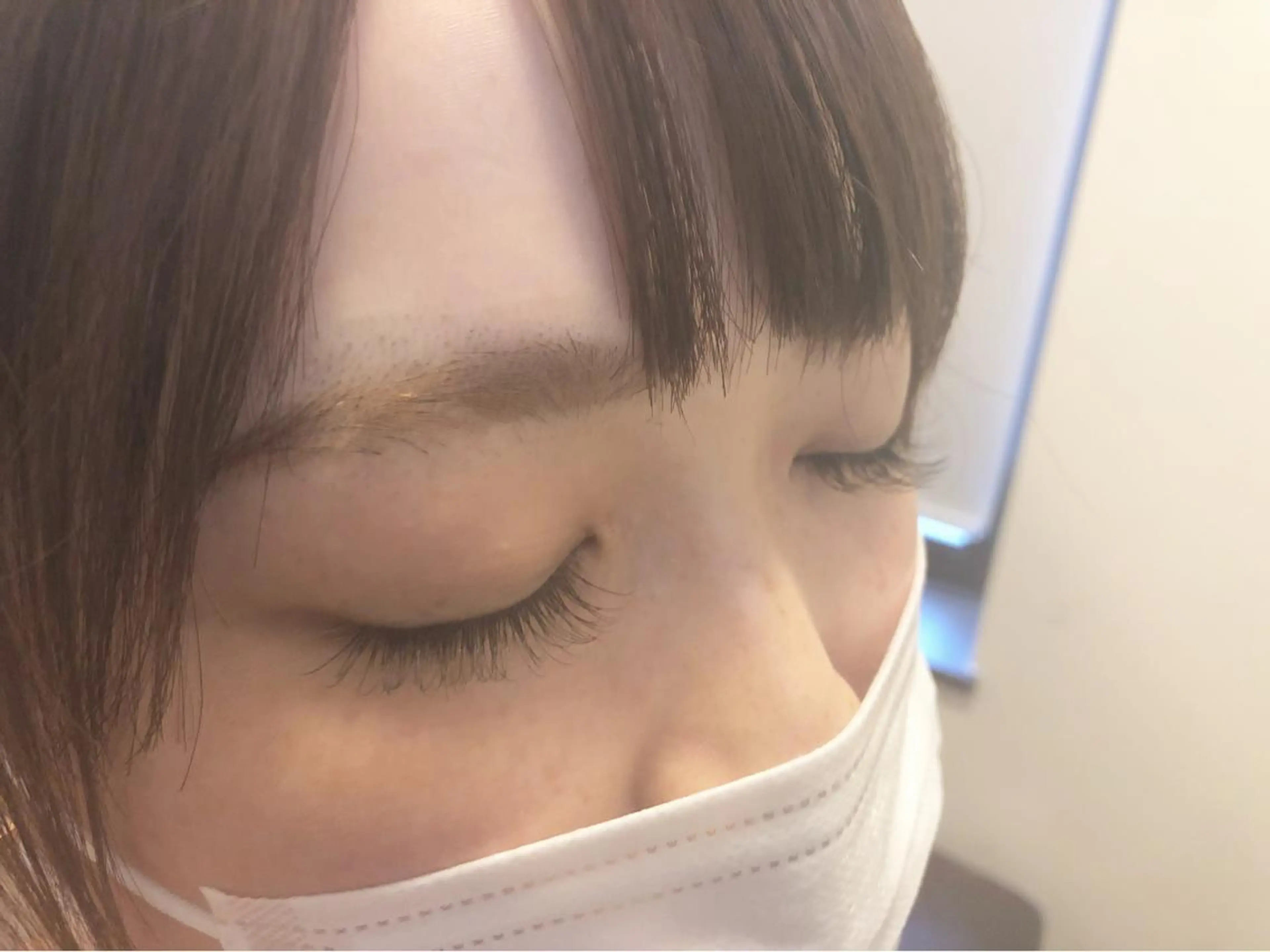 マツエク・マツパ カラーマツエク ナチュラル ルリアンチッタ メンズ垢抜け特化の眉毛・アイブロウイメージ