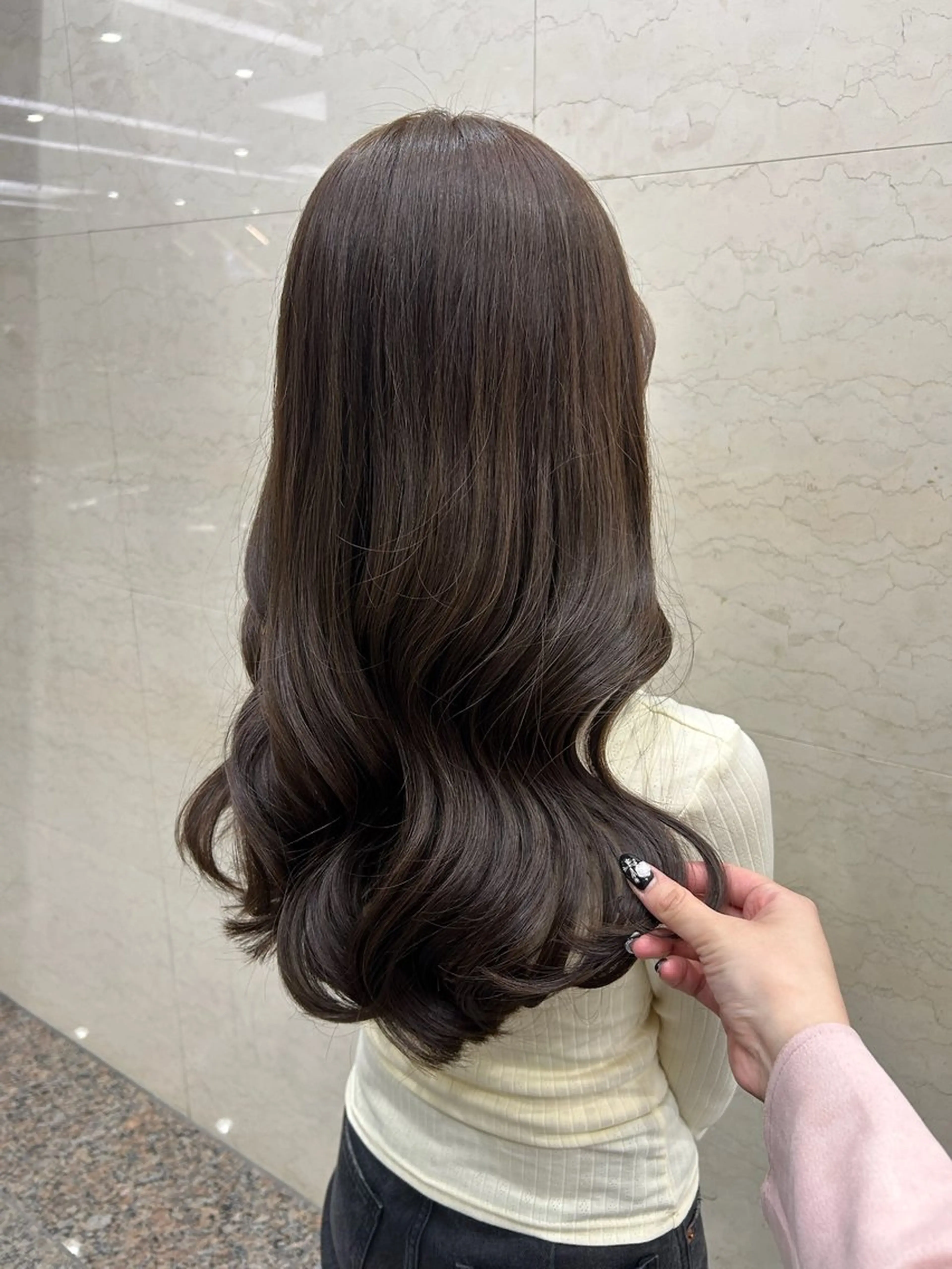 ロング 'AXISガスビル Rinのヘアスタイル