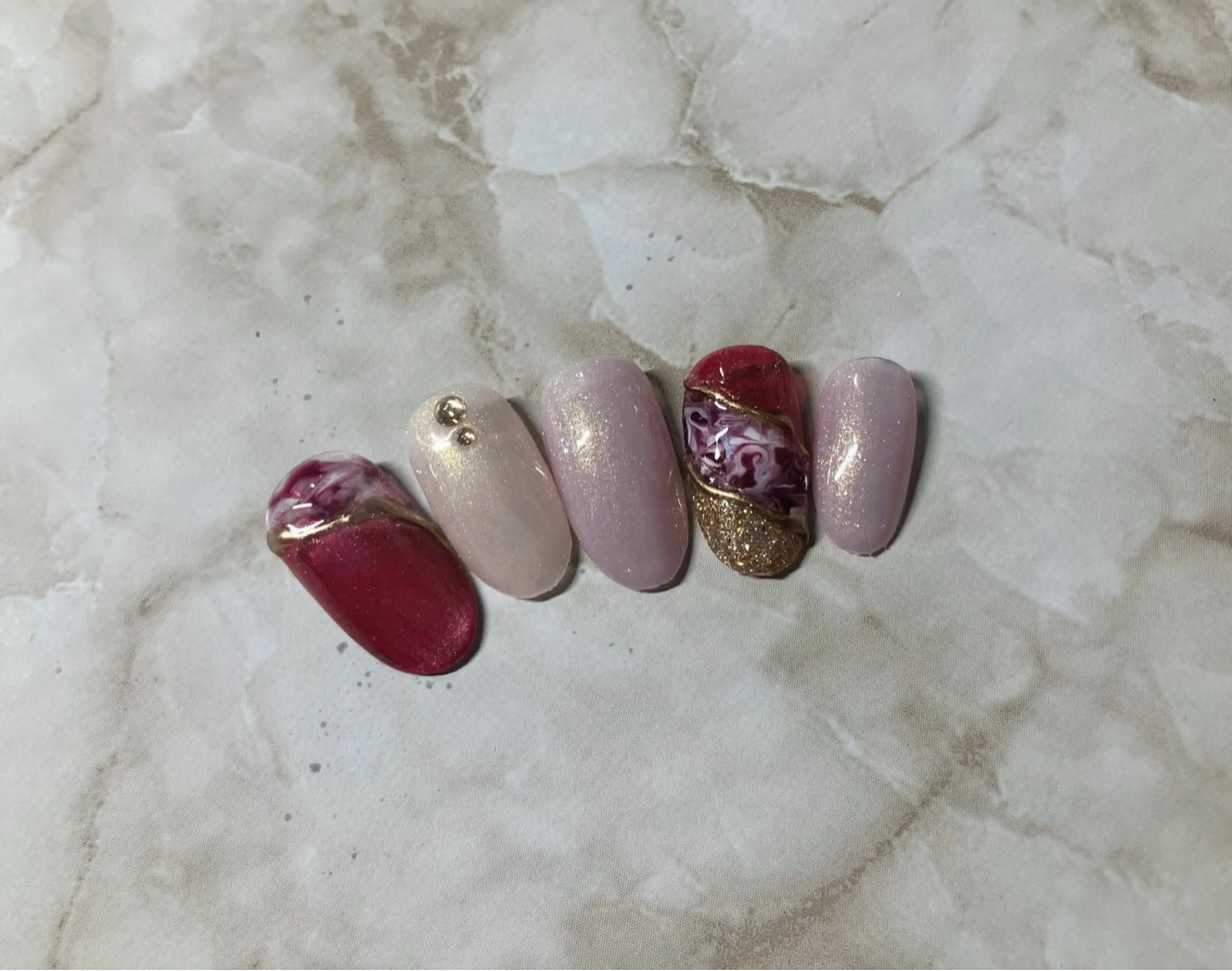 ネイル andulte MAIのネイルデザイン