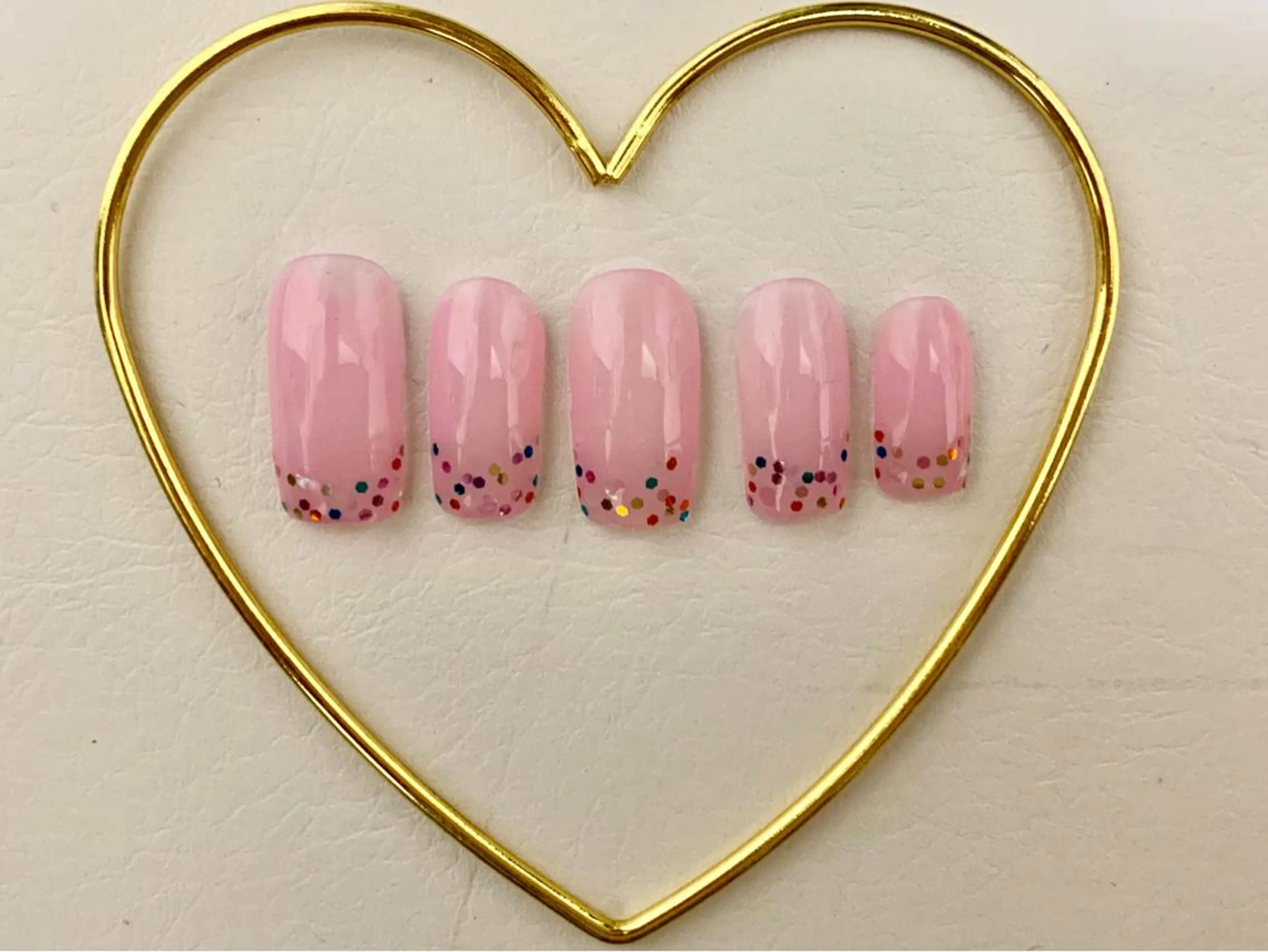 ネイル ホログラムネイル スクエアネイル ネイルチップ noheanail YONEDAのネイルデザイン