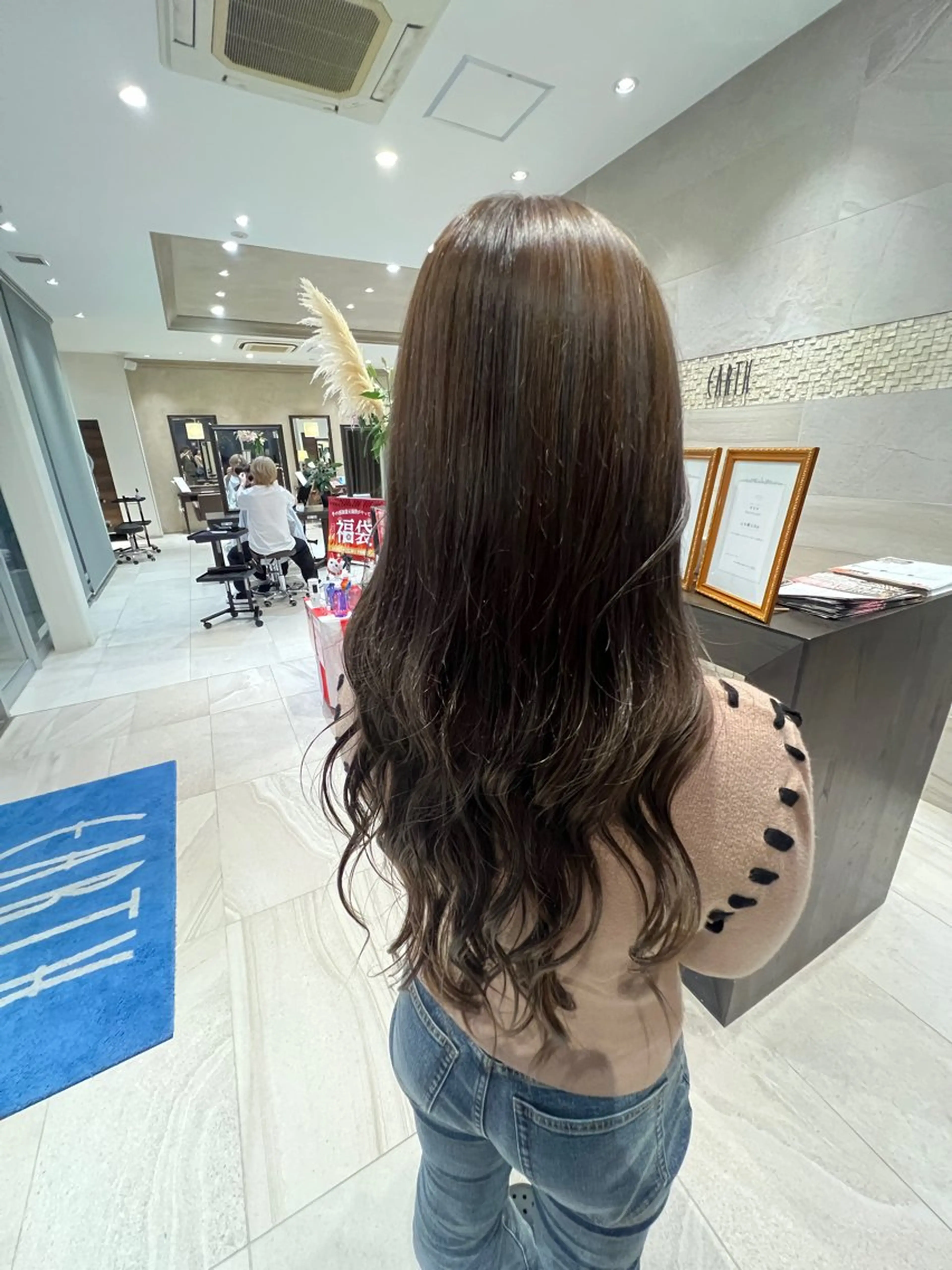 コテ巻き風パーマ+潤いトリートメント ※口コミ投稿で今回、次回割引500円の写真