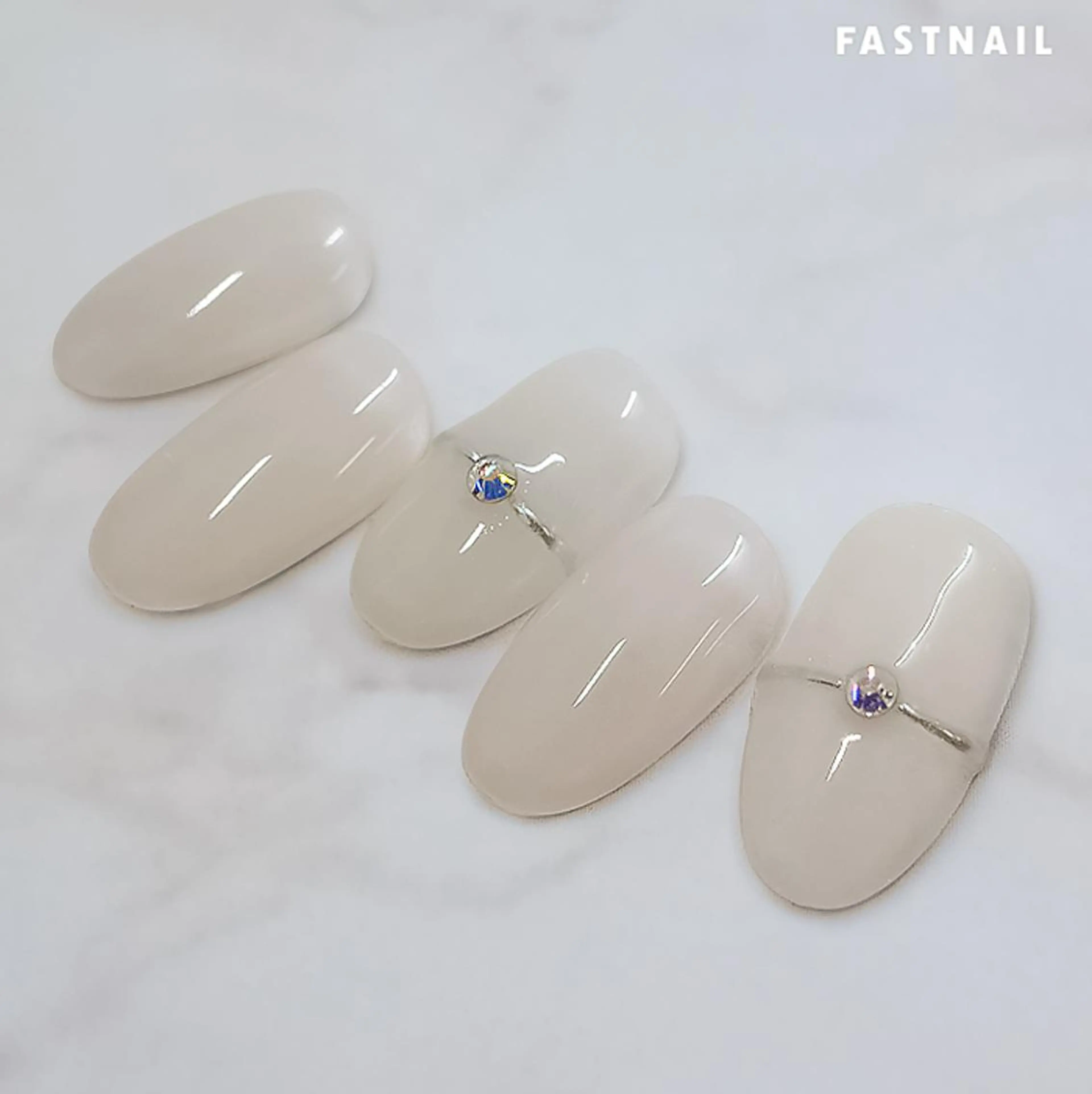 ネイル フットネイル フレンチネイル ジェルネイル ワンカラーネイル パラジェル ファストネイル　ロコ 志免のネイルデザイン