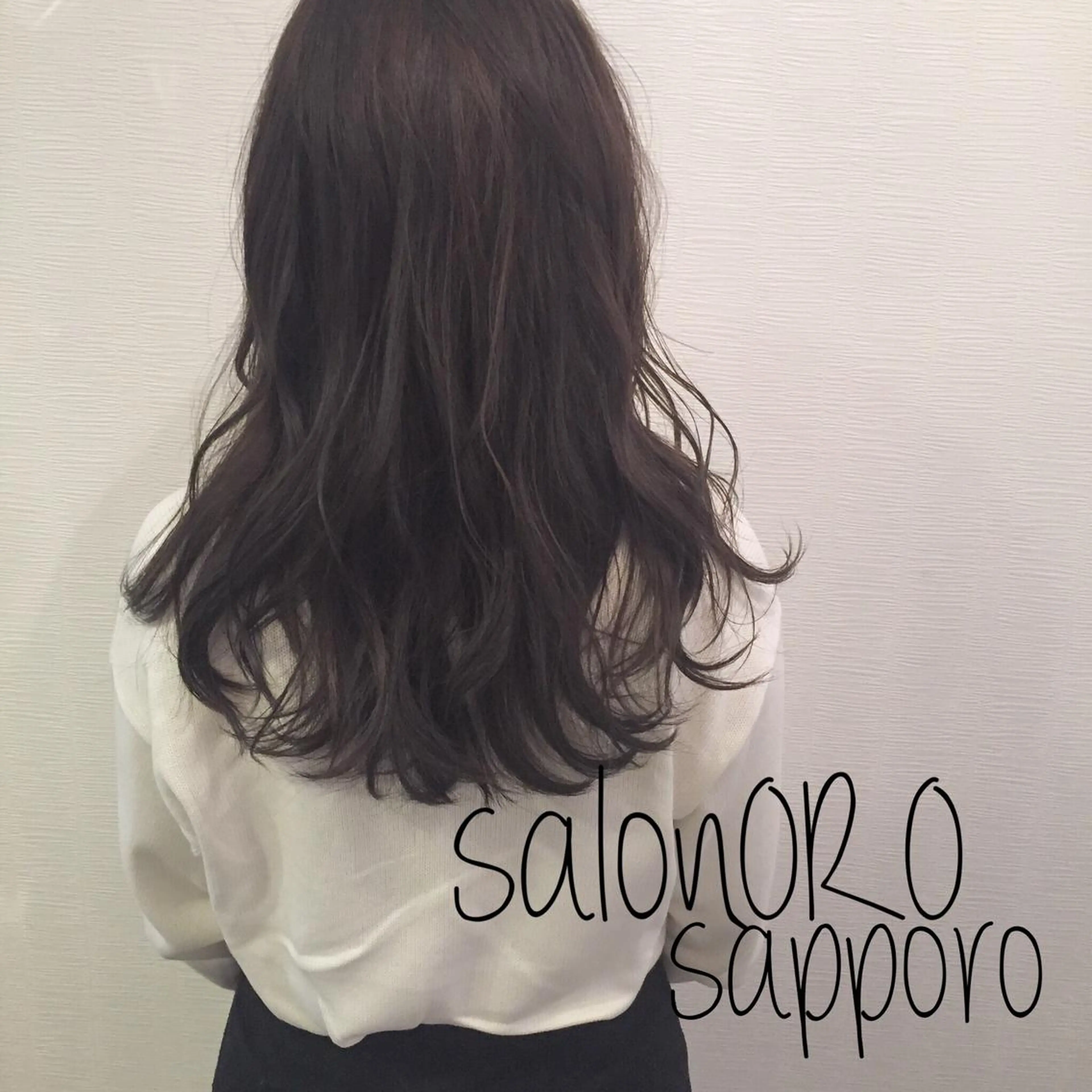 ロング カラー ブリーチ グレージュ ハイライトカラー ブリーチなしカラー オレンジ カット ヘアカラー トリートメント toiro by lien hair atelier所属・池田 真由美のヘアスタイル