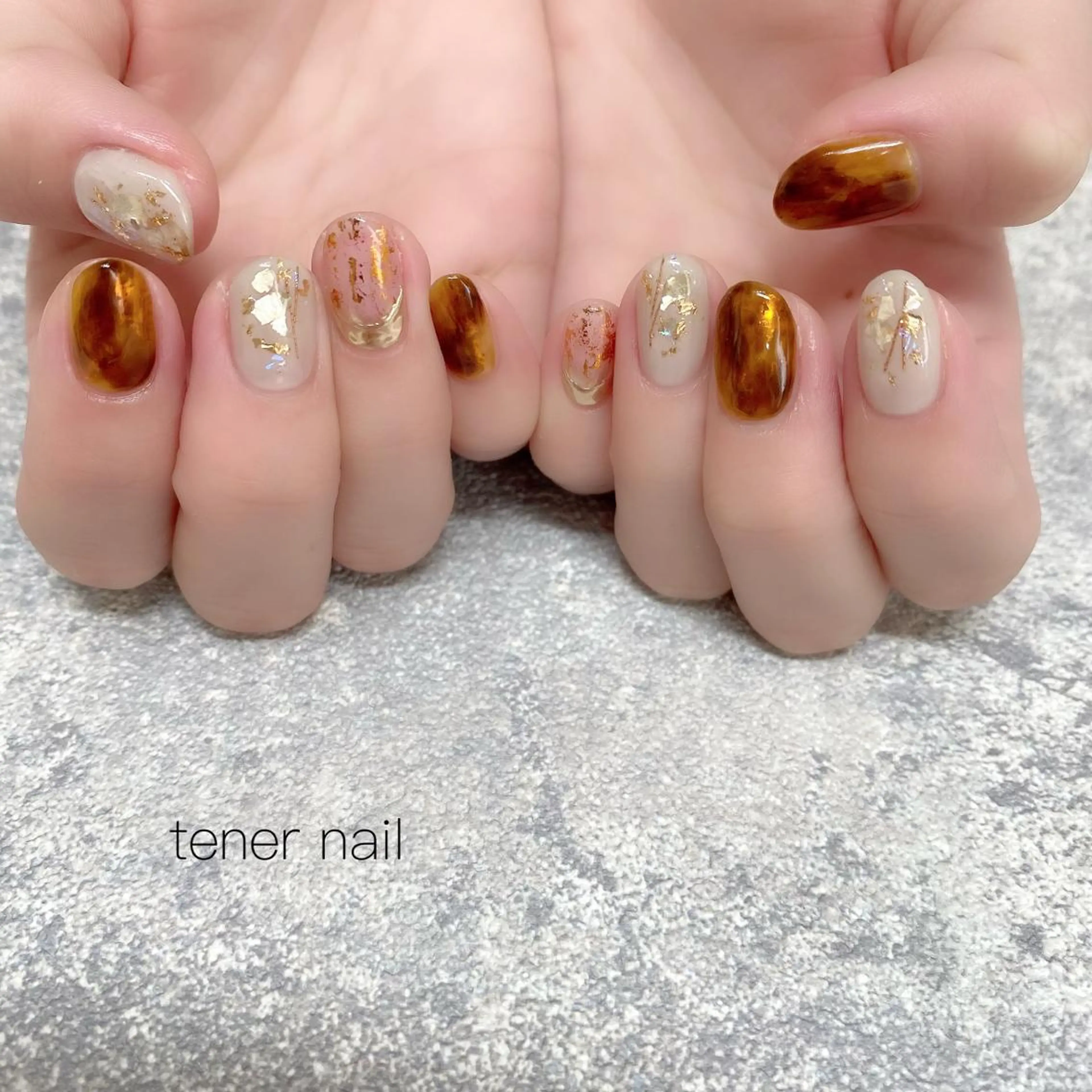 ネイル オーロラネイル べっ甲ネイル キラキラネイル tener  nail  テネルネイル所属・テネルネイル tener nailのネイルデザイン