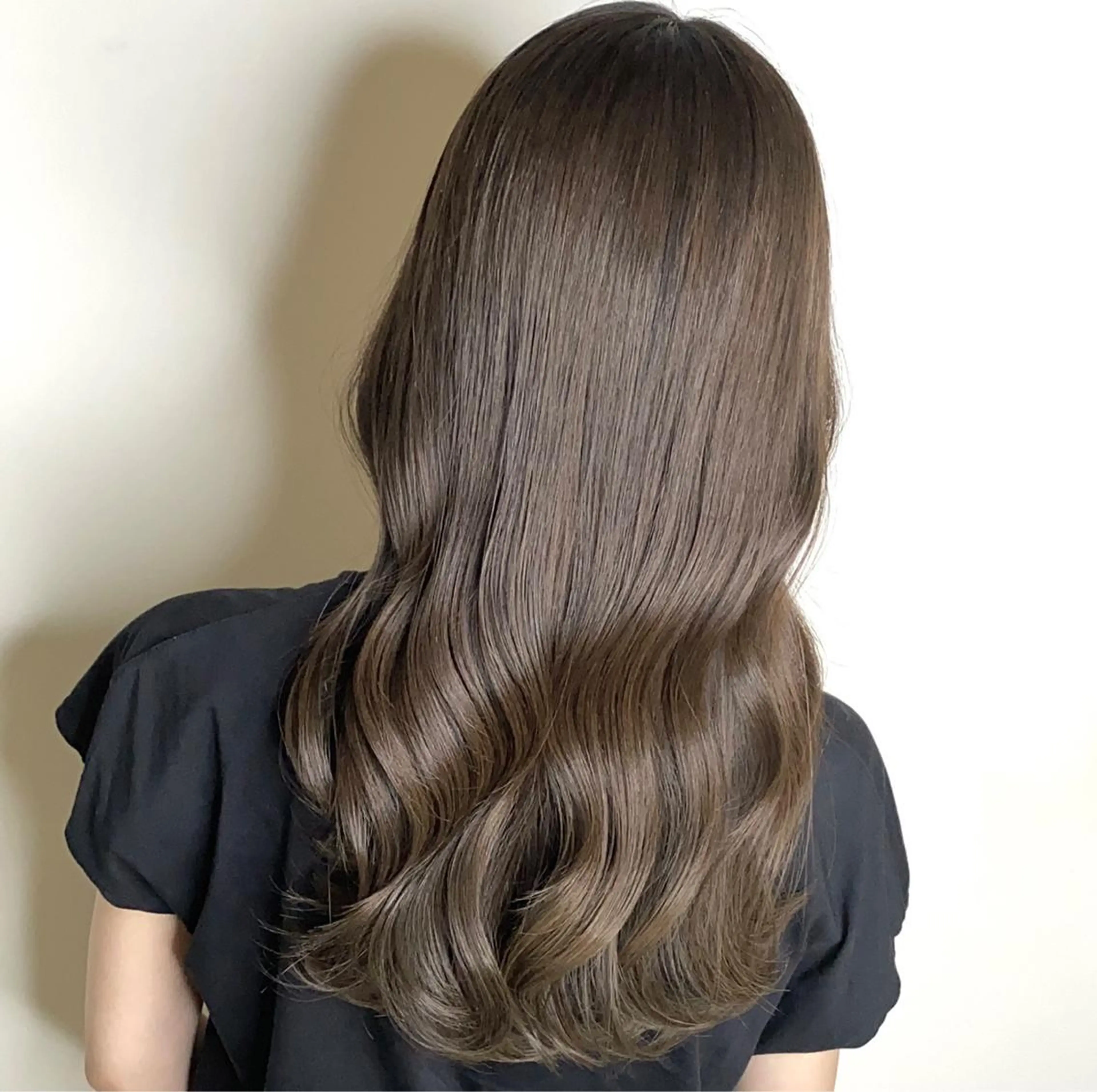 セミロング カラー ヤマザキショウタ Napo髪質改善のヘアスタイル