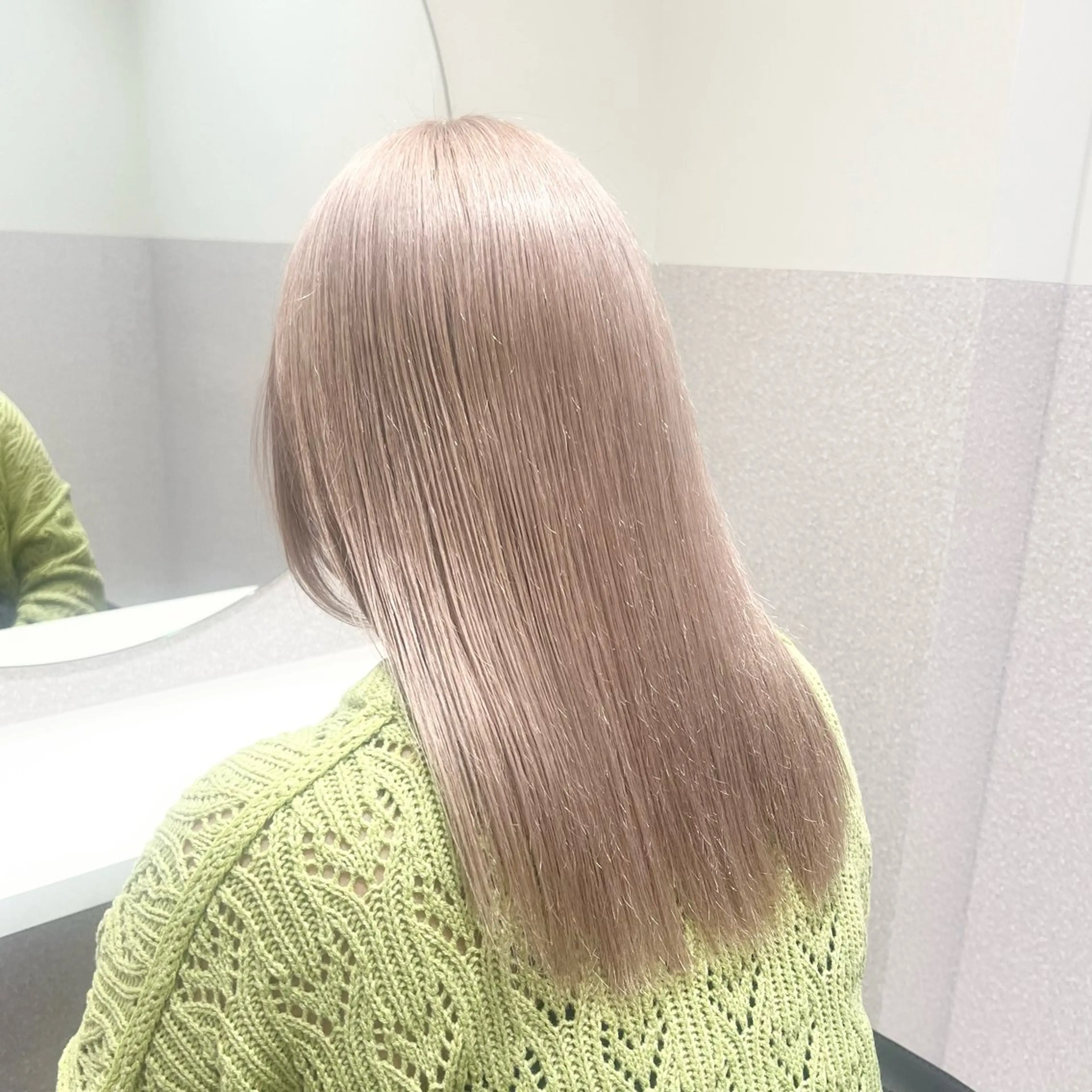 ミディアム カラー ベージュカラー ブリーチ ダブルカラー ホワイトベージュ ヘアカラー 💖暖色・ハイトーン 🐈みおり💖のヘアスタイル