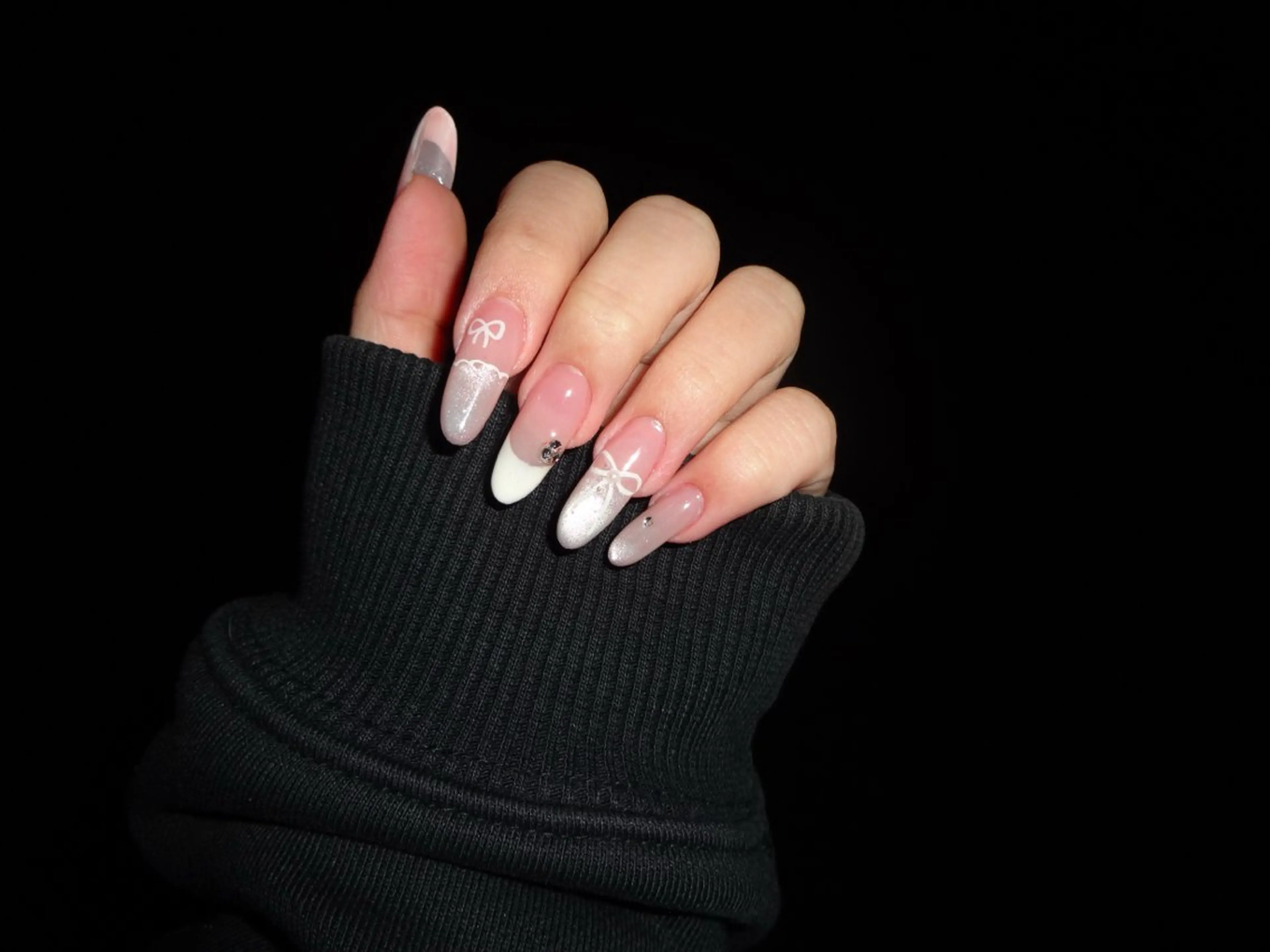 ミディアム DoReMi サロン リンゴのネイルデザイン