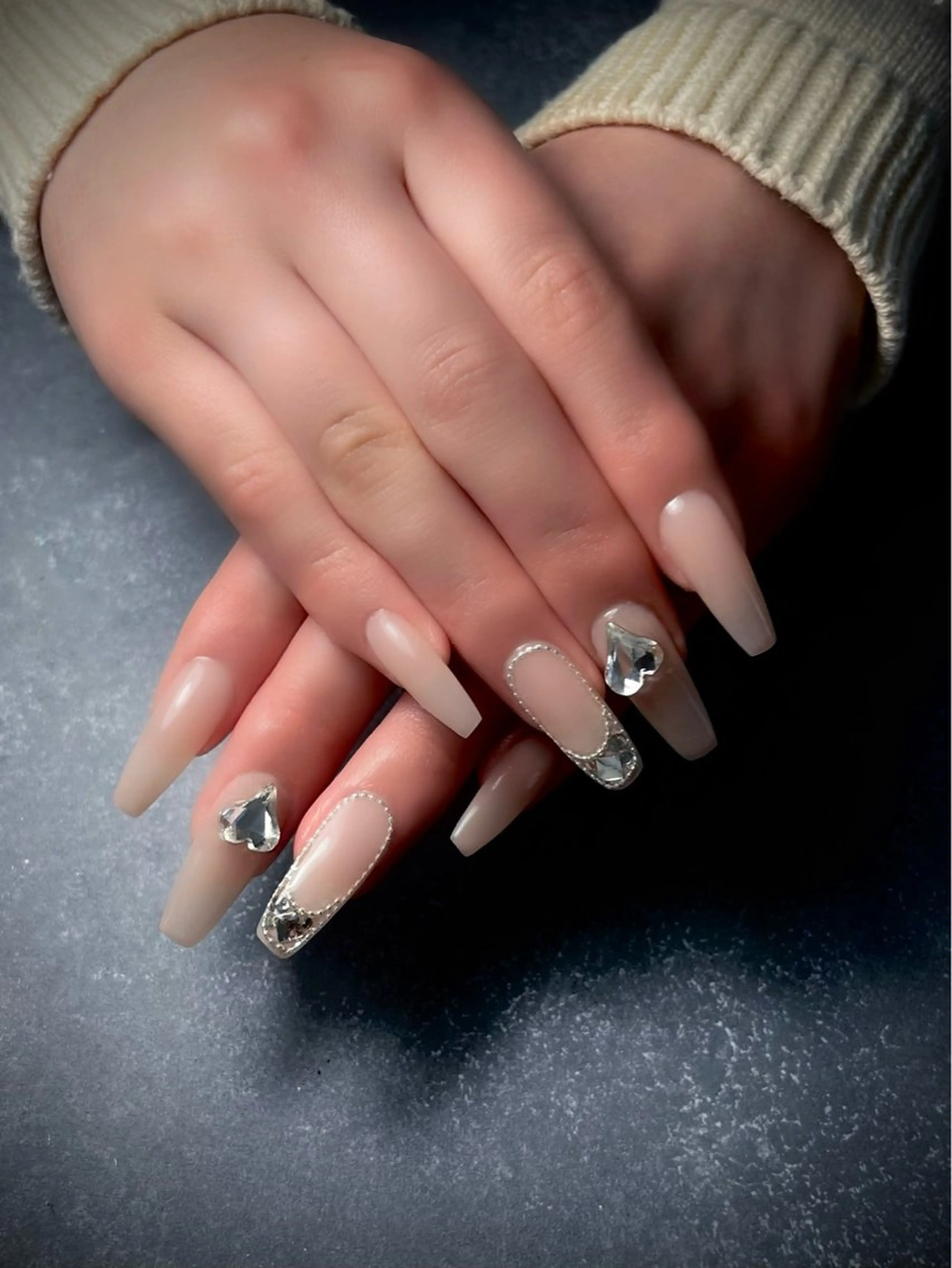 ネイル キラキラネイル マグネットネイル ワンカラーネイル スカルプネイル ワンホンネイル nine.🦋 YUKOのネイルデザイン