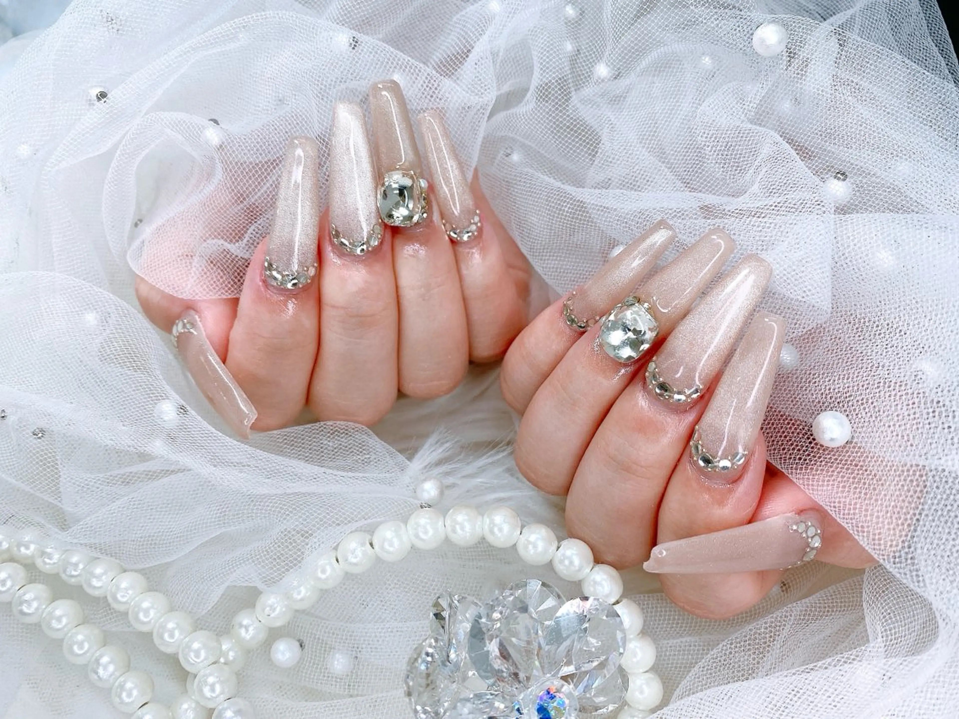 ネイル ロングネイル マグネットネイル ハンドネイル フットネイル ハンドケア HARUKA 長堀橋のネイルデザイン