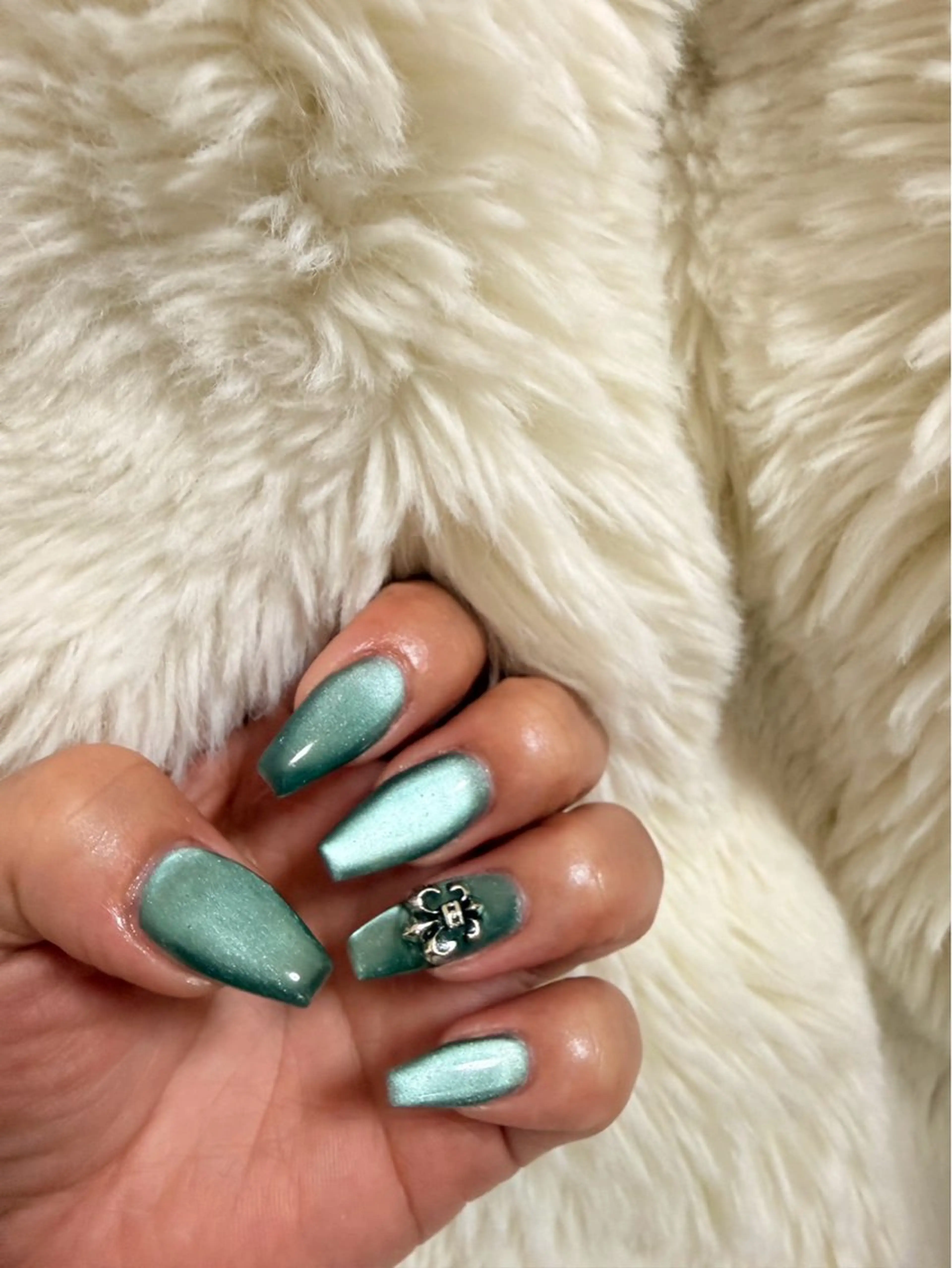 ネイル マグネットネイル ミディアムネイル ハンドネイル SAKATA MANAKAのネイルデザイン