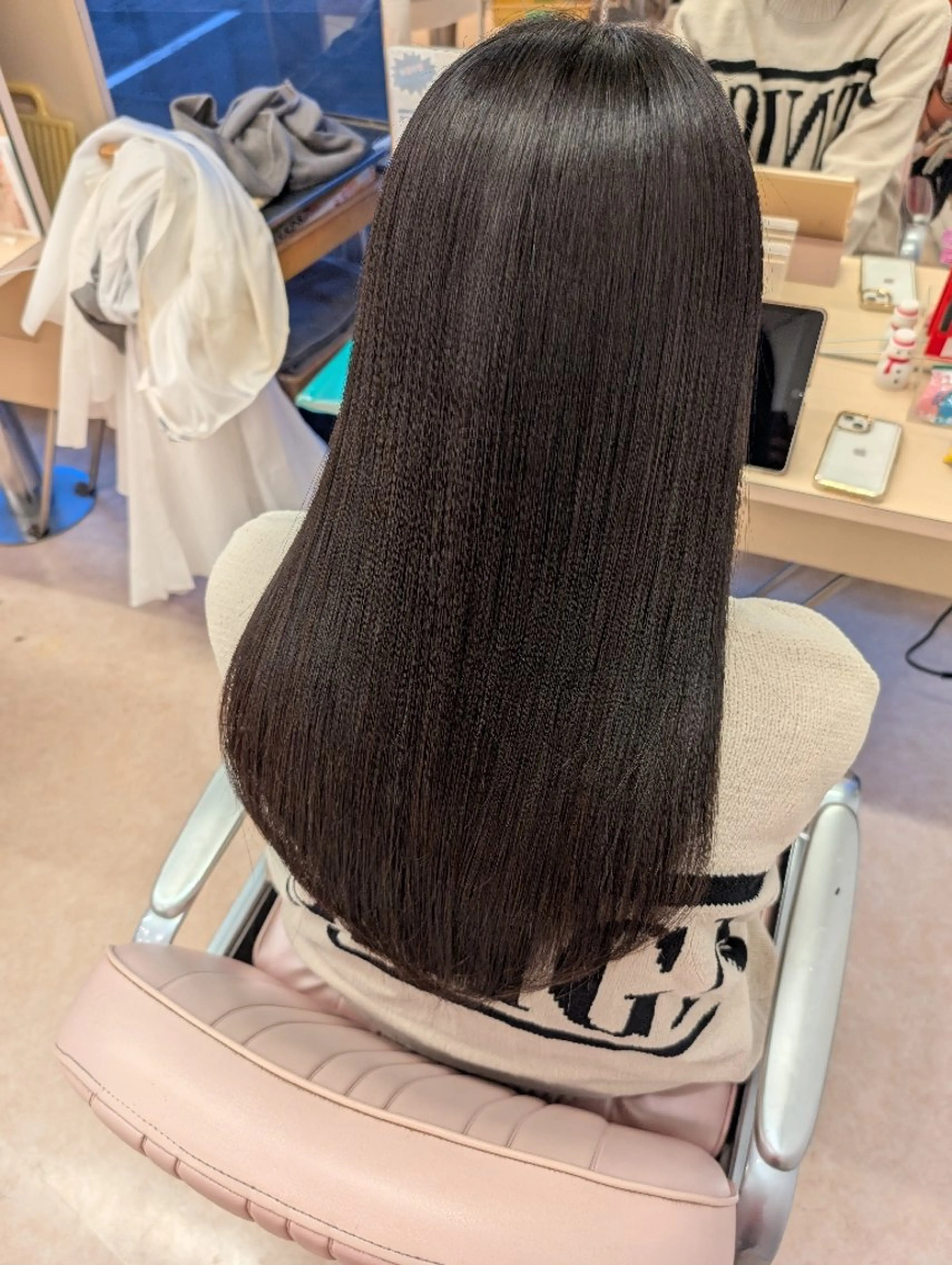 セミロング 鈴木 優里花のヘアスタイル