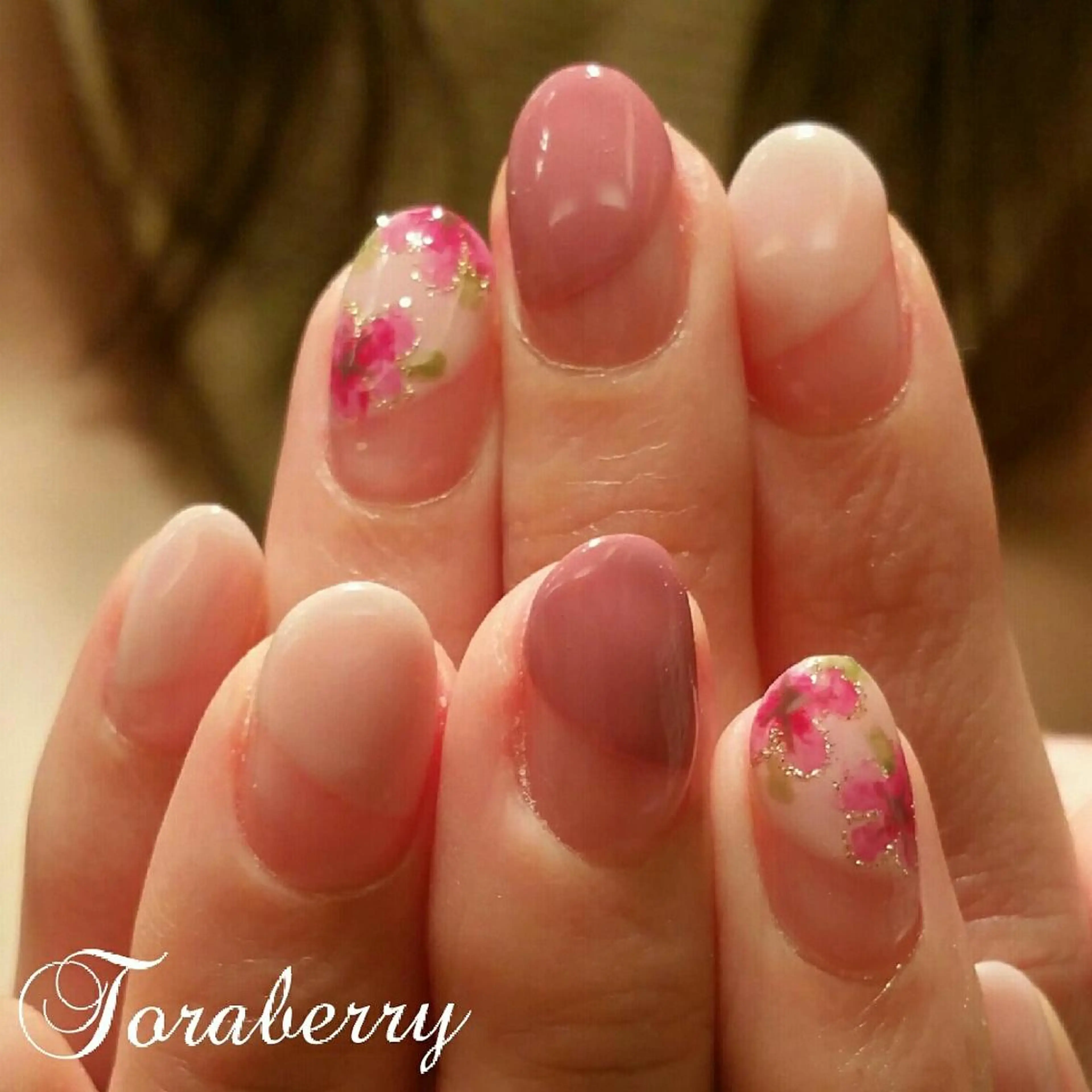 ネイル ネイリスト なつみのネイルデザイン