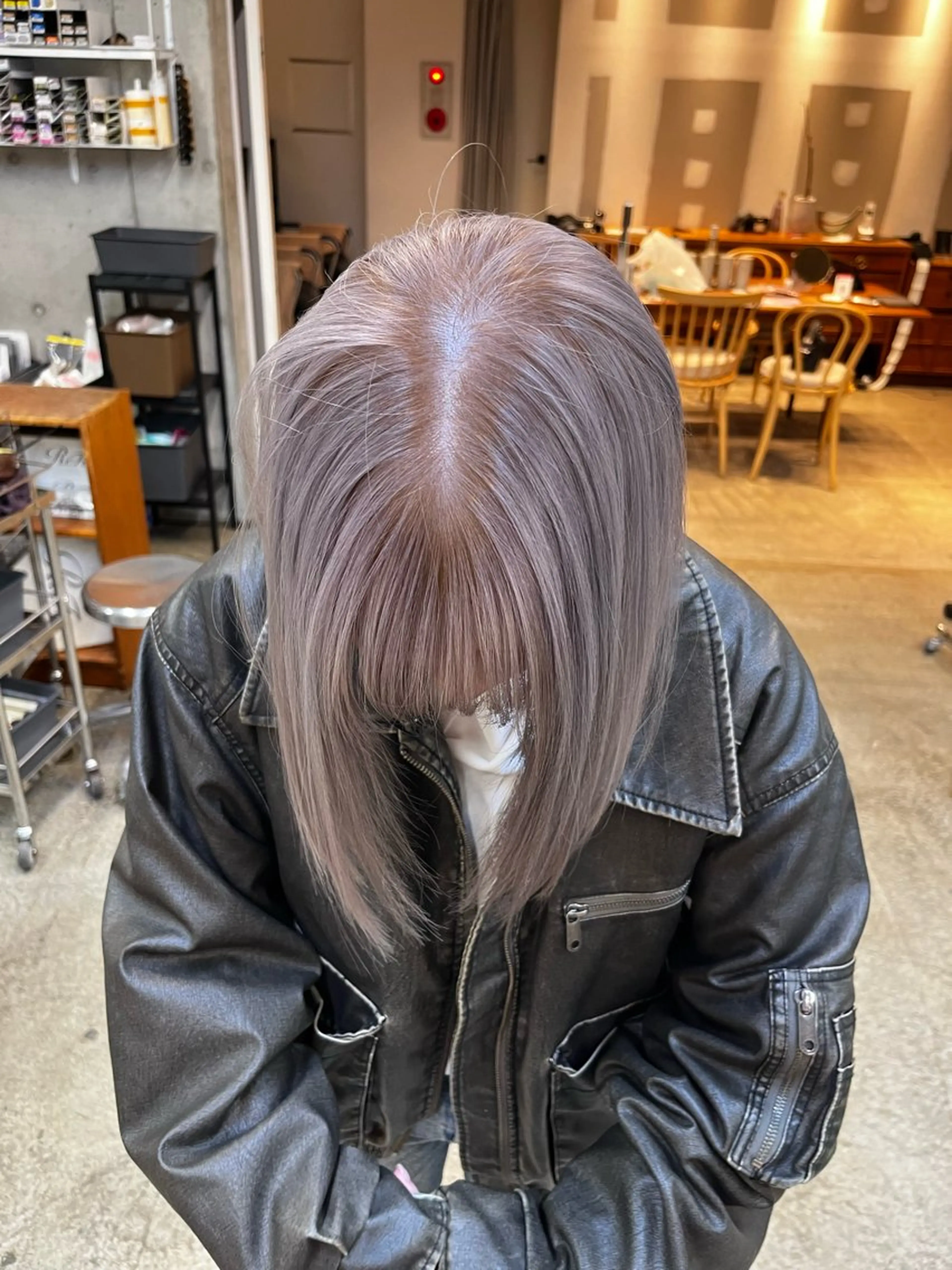 カラー ヘアカラー ウルフとデザイン カラーの神のヘアスタイル