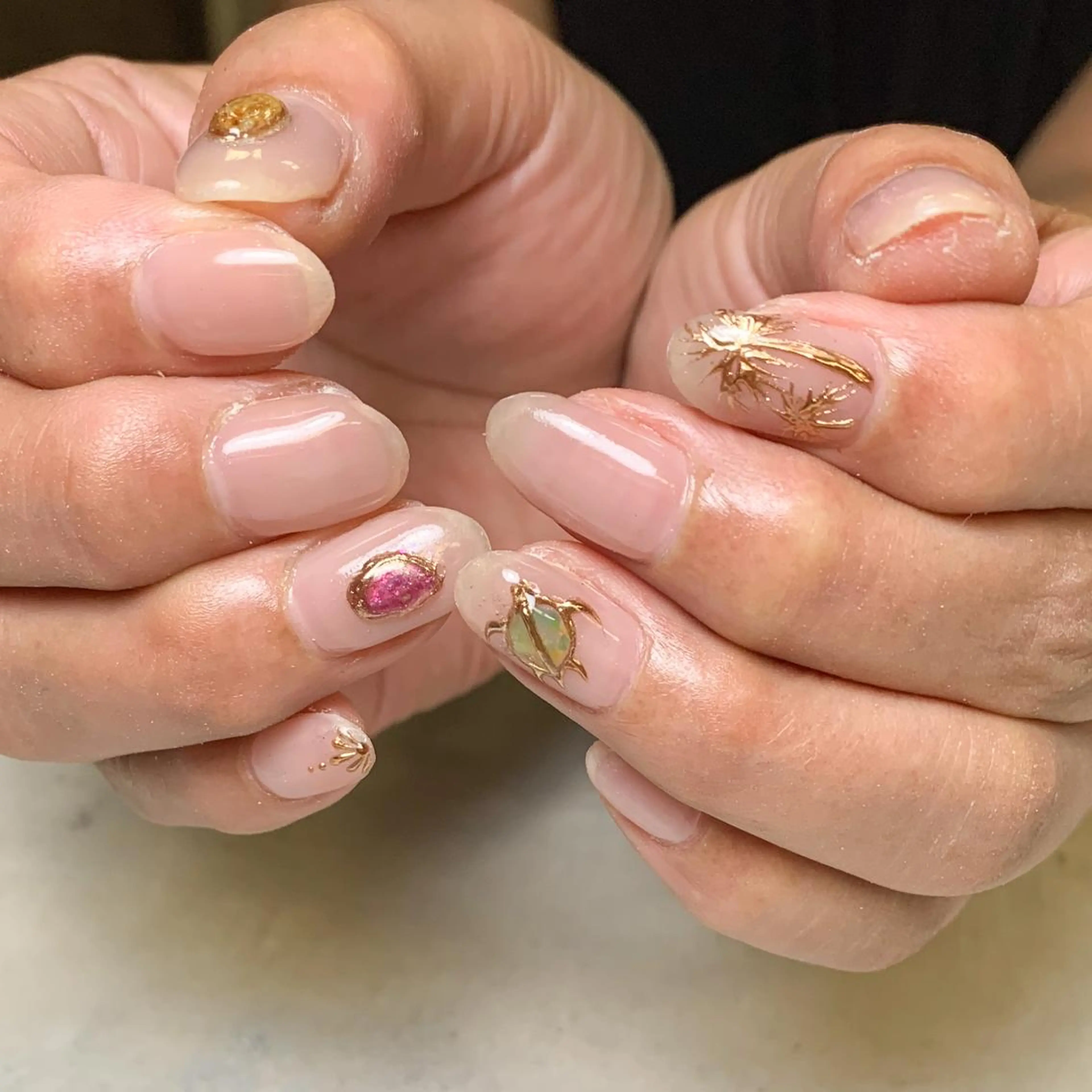 ネイル atelier FIORITURA所属・FIORITURA aiのネイルデザイン