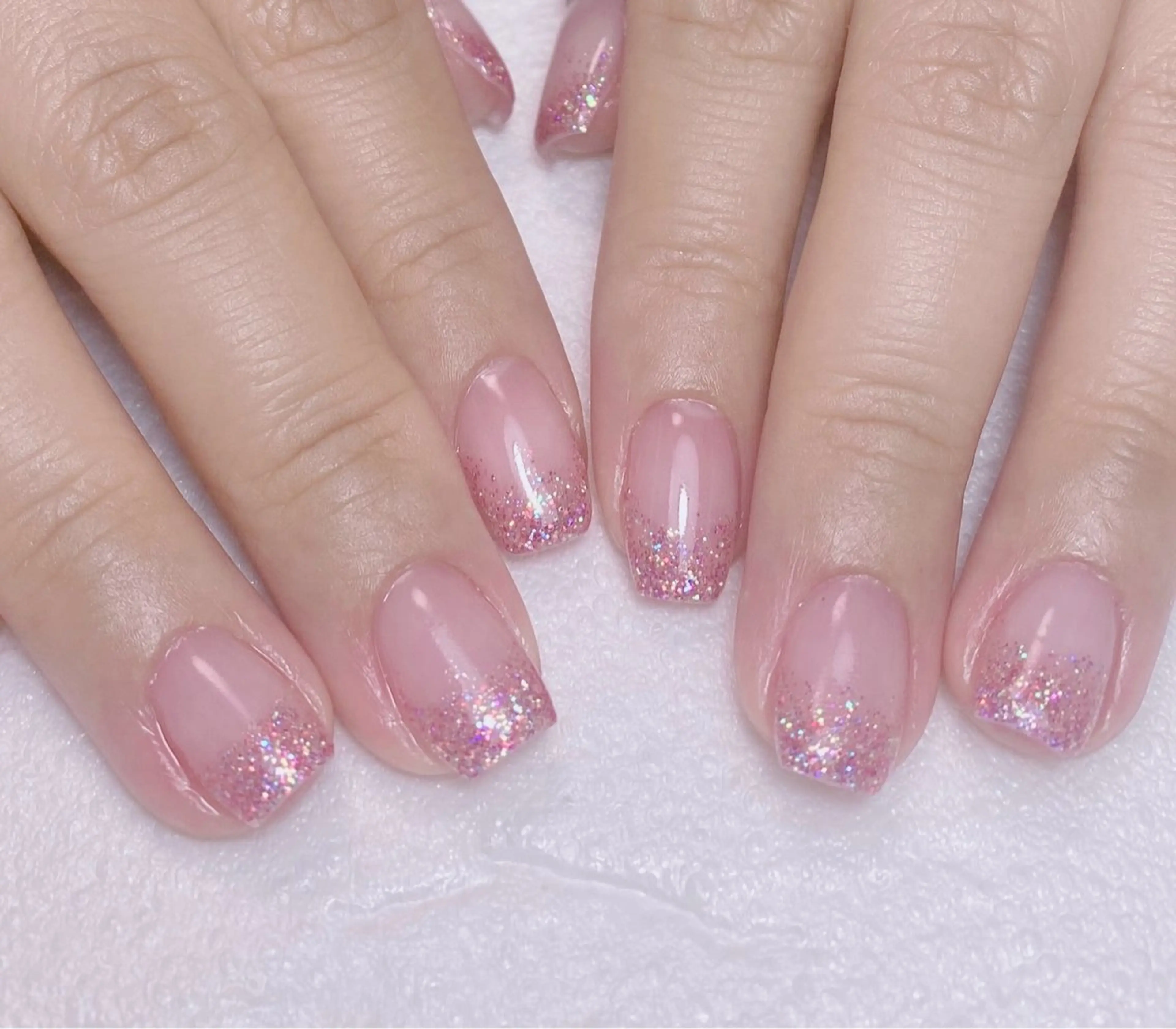 ネイル オーロラネイル キラキラネイル ラメ(グリッター) ラメグラデーション ピンク Nail Salon K 🧸美爪育成のネイルデザイン