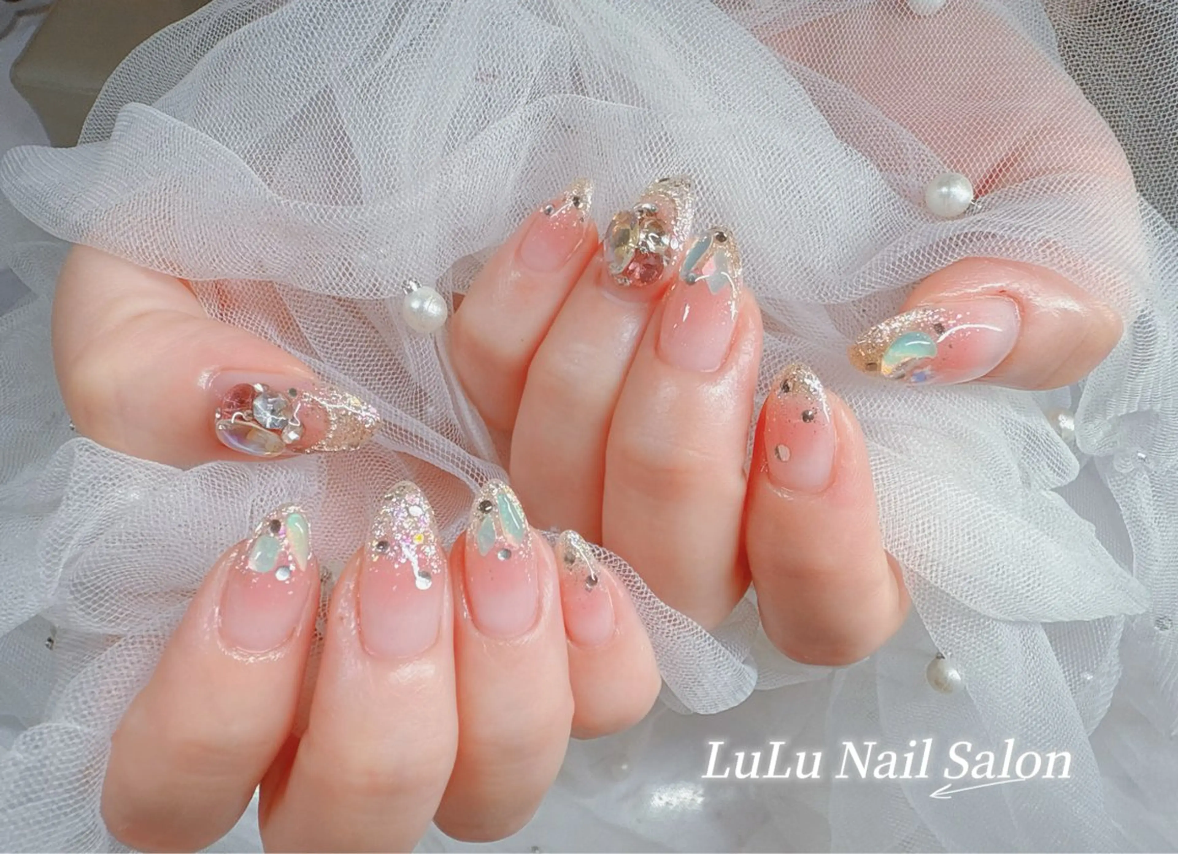 ネイル ハンドネイル LULU Nail  Salon 新宿所属・LU LU NailSalonのネイルデザイン