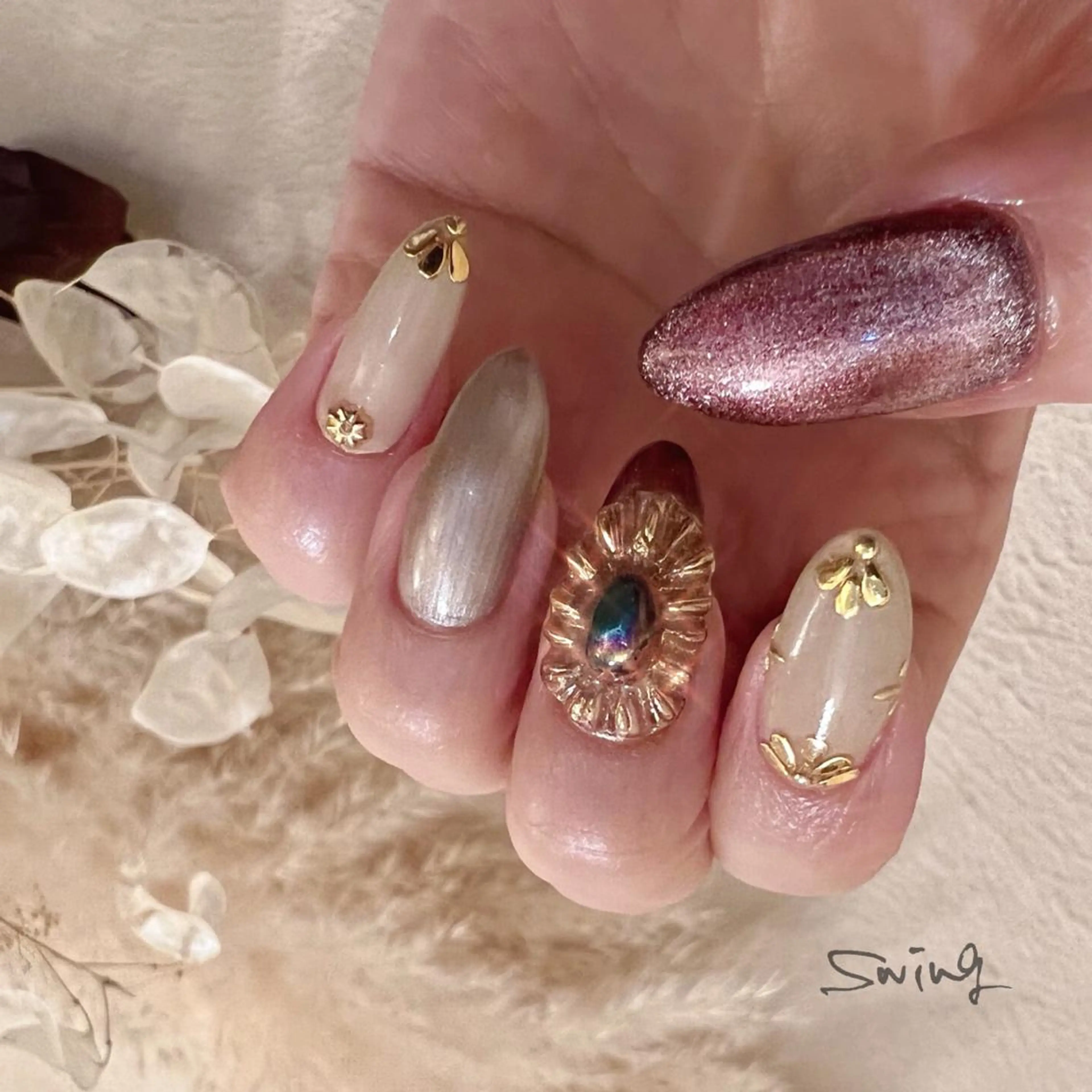 ネイル SWING Nail Salon所属・Yoshida Takakoのネイルデザイン