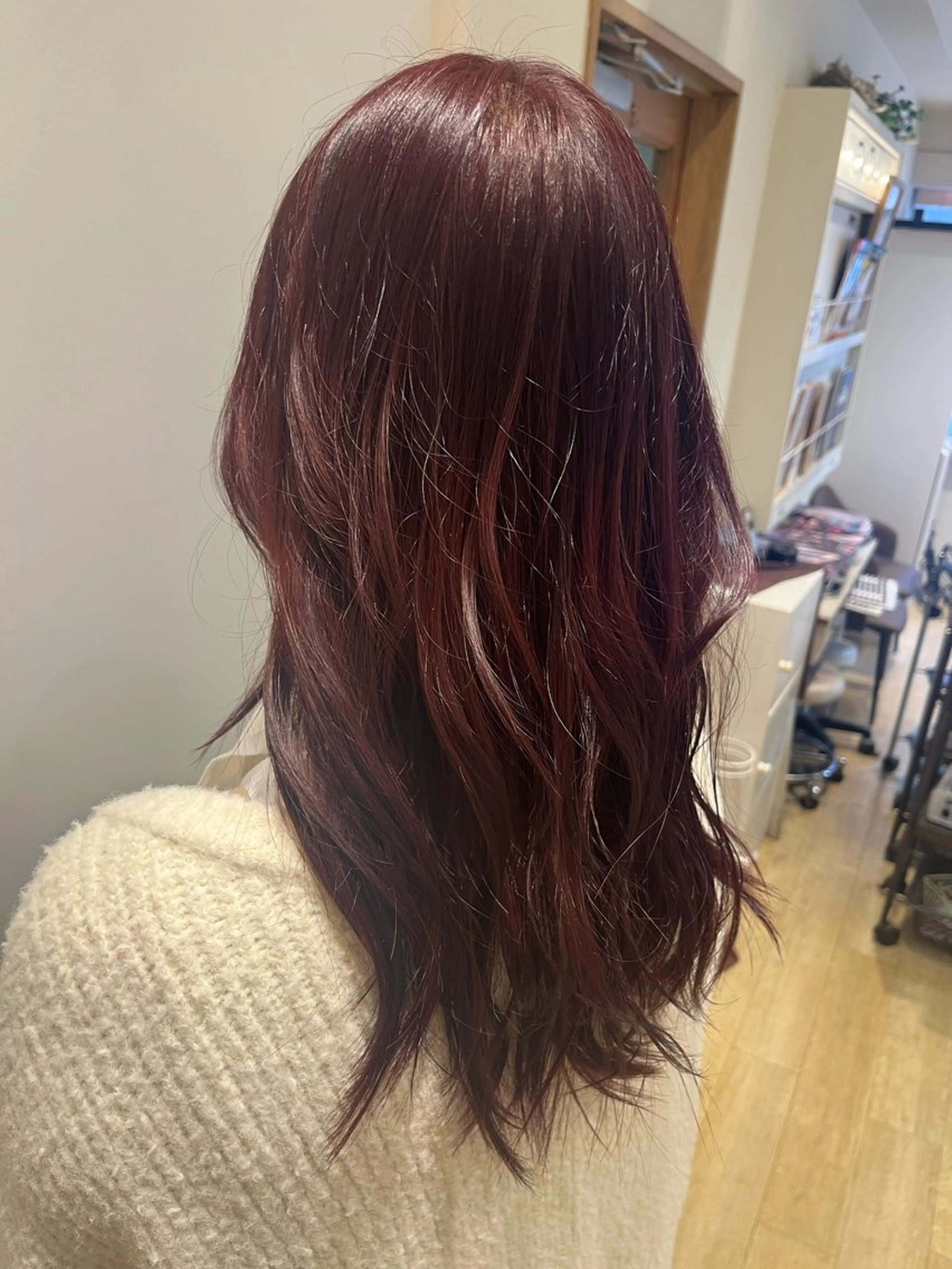 セミロング カラー レッドカラー 吉松 大輝のヘアスタイル