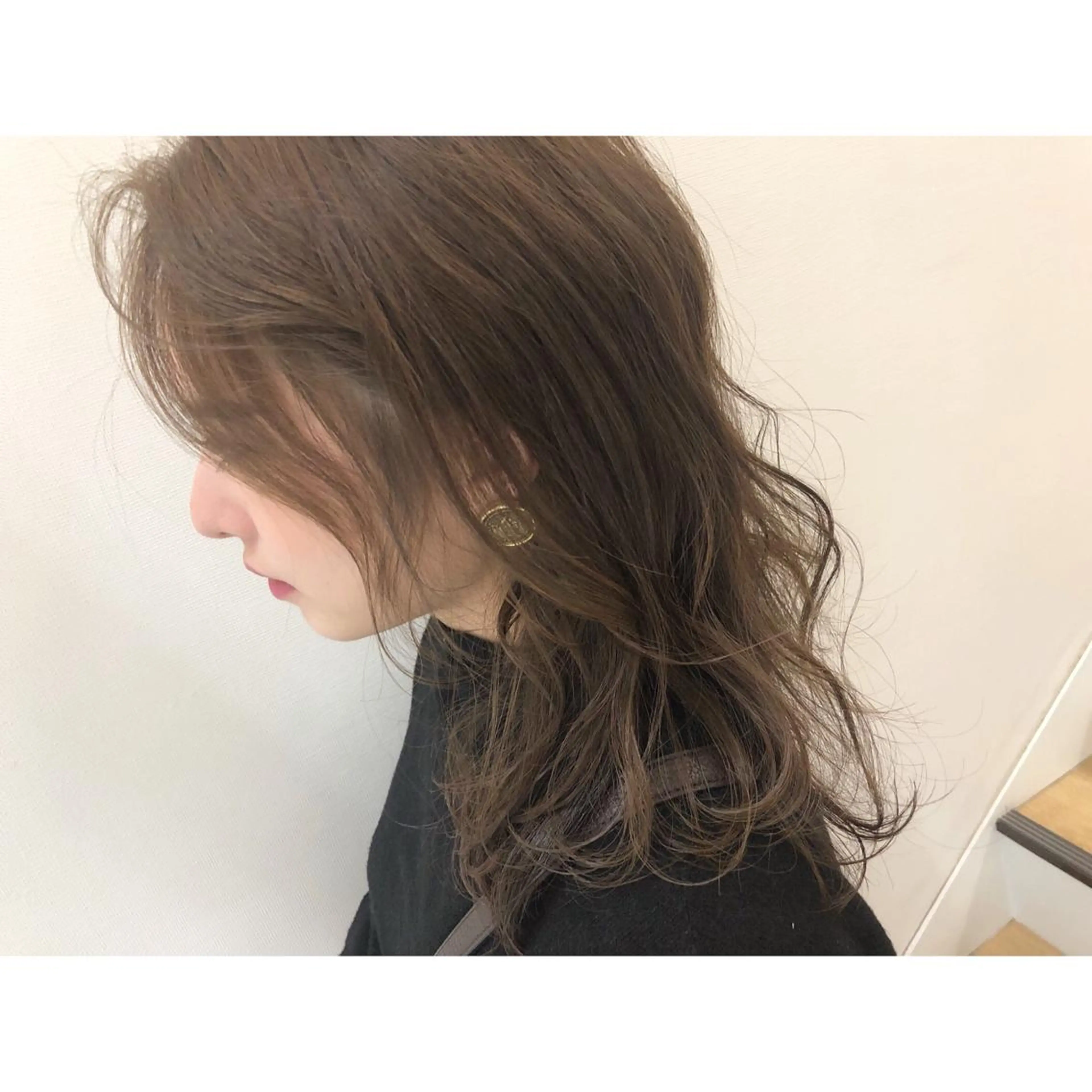 セミロング カラー ベージュカラー 美容室Violet所属・伊藤 ひかりのヘアスタイル