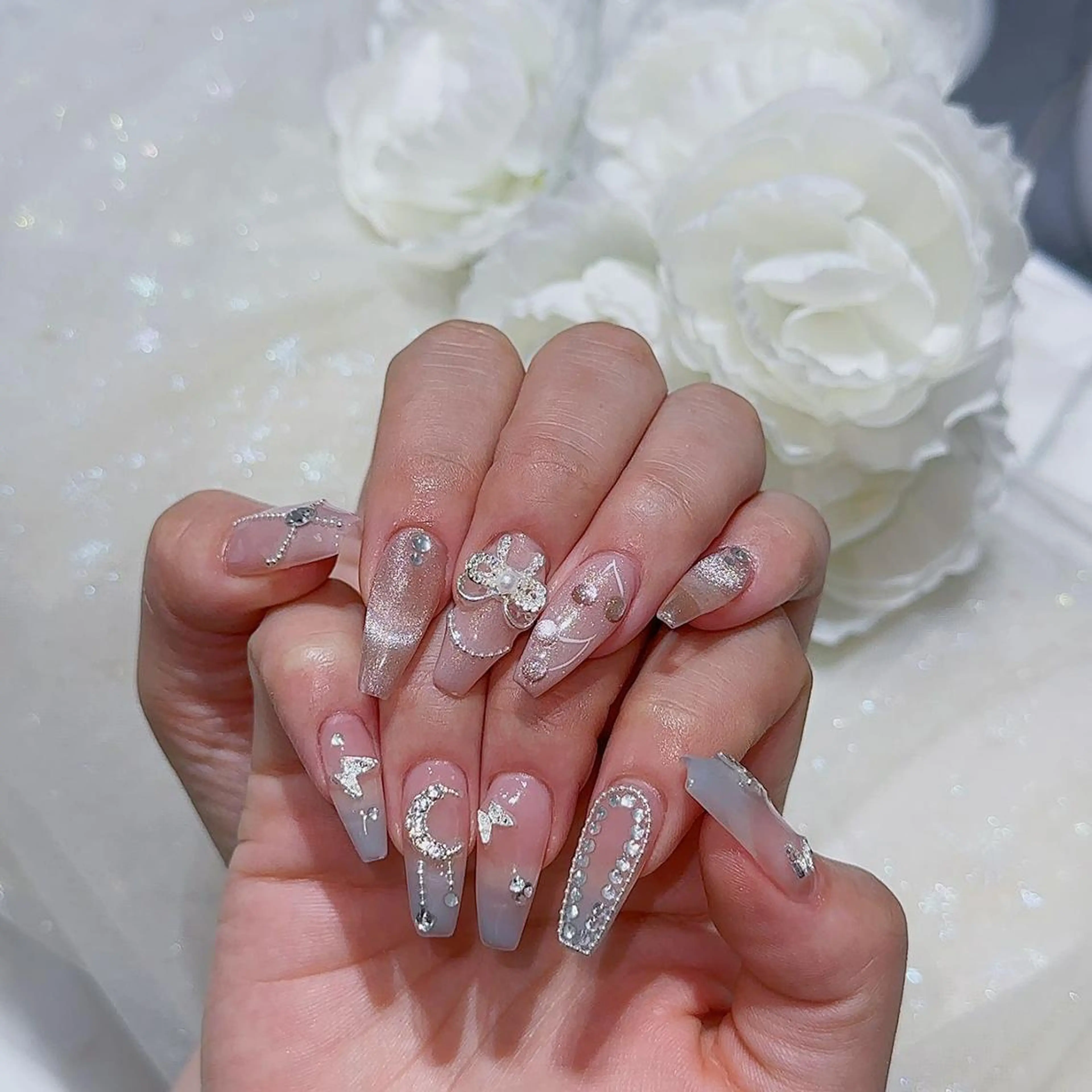 ネイル アートネイル 長さ出し ネイルチップ Queen‘s なんのネイルデザイン