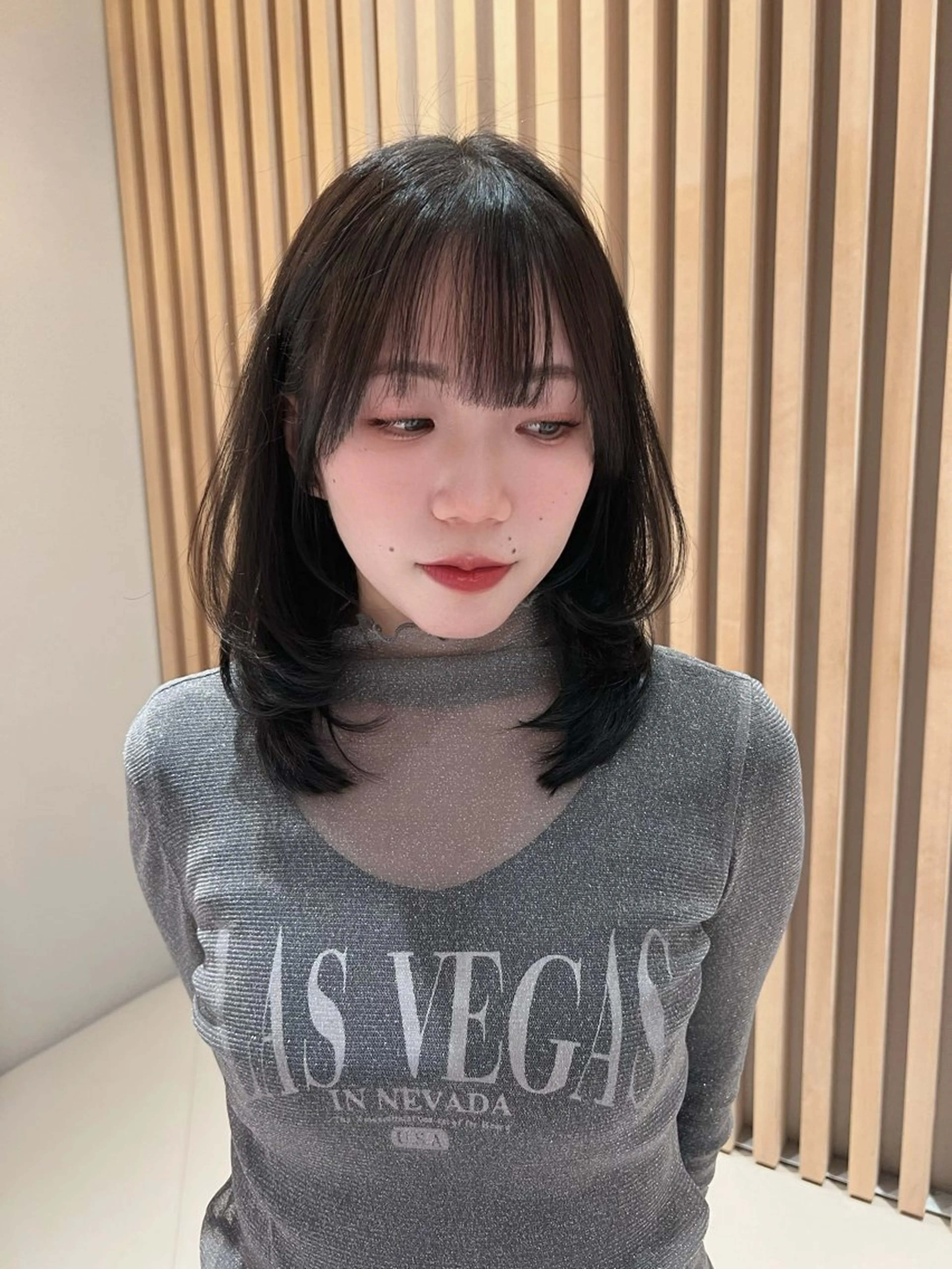 ミディアム カラー カット ヘアカラー トリートメント レイヤー/韓国 ハイトーン興津史弥のヘアスタイル