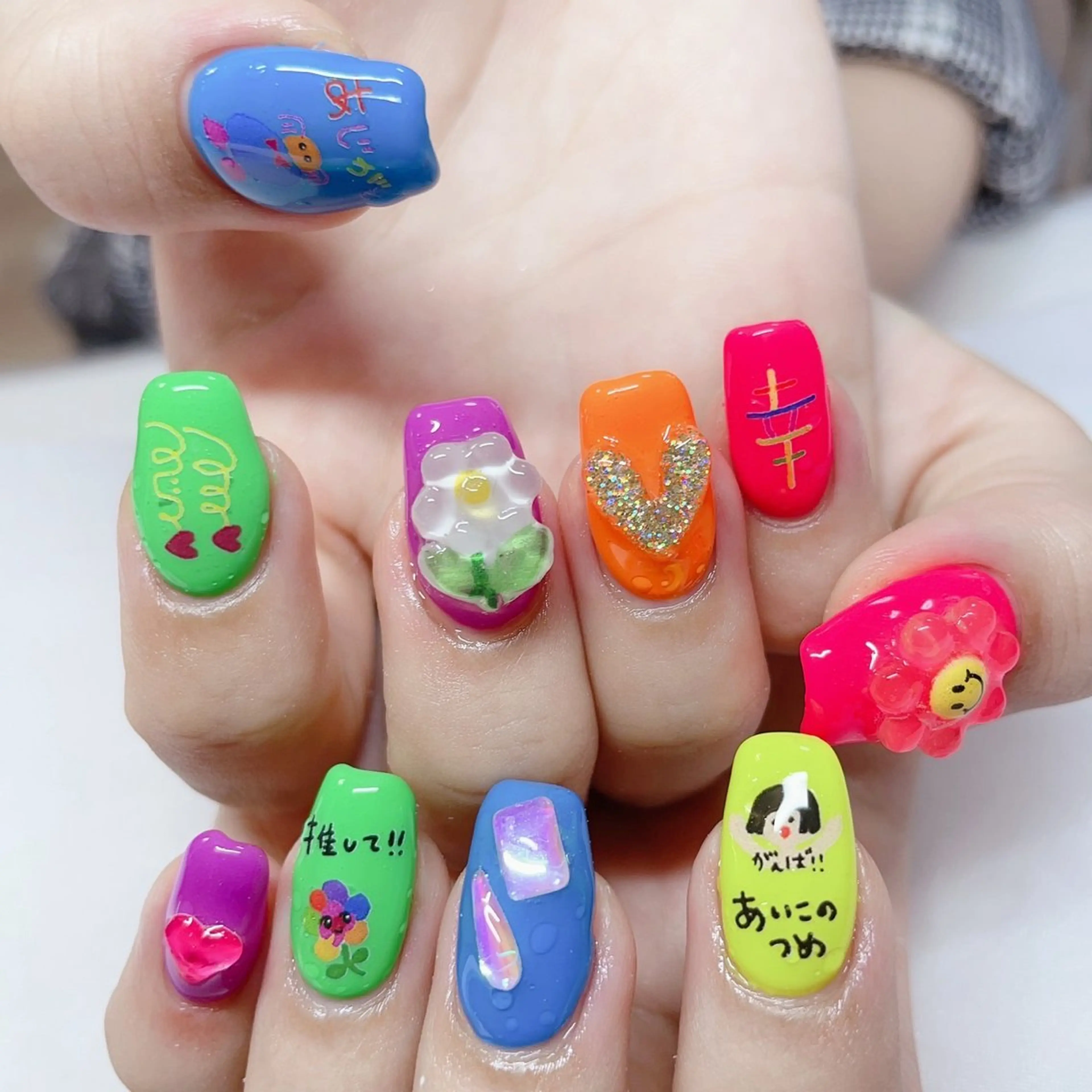 ミディアム ハンドネイル ハンドケア 💜MIYA nail川崎店のネイルデザイン