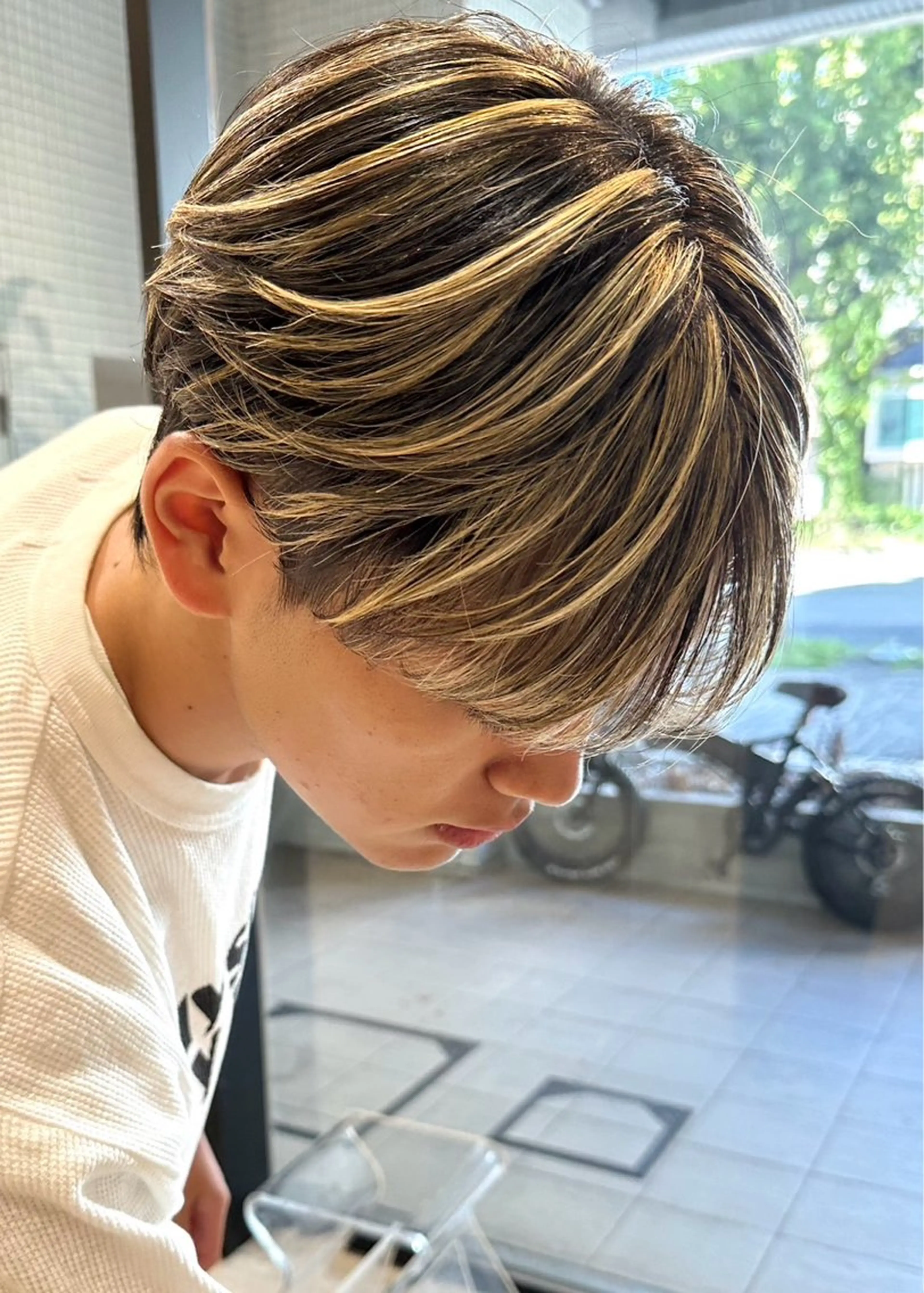 🌟メンズ限定メニュー🌟ハイライトカラー➕ウル艶トリートメントの写真