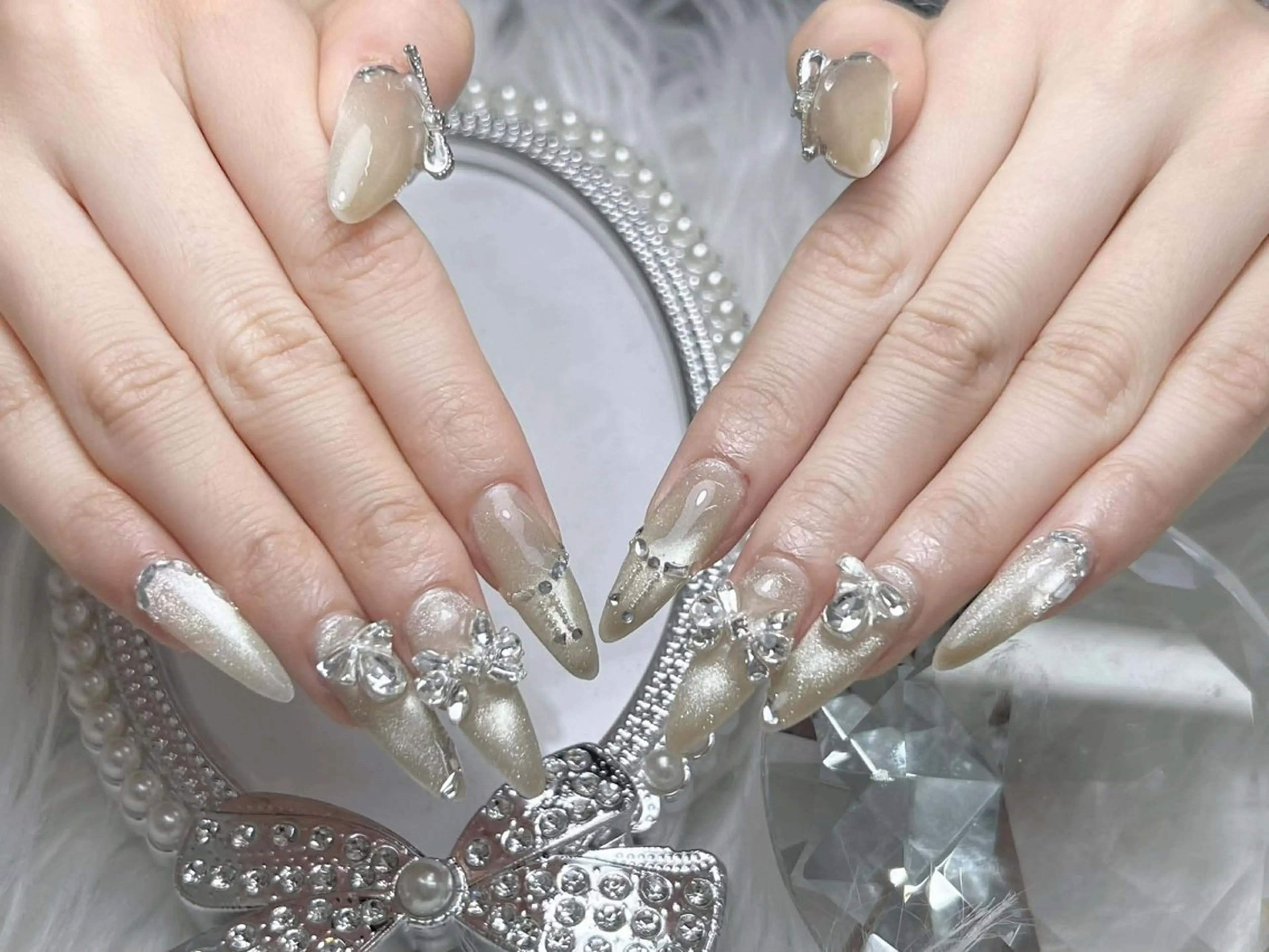 ネイル 韓国ネイル マグネットネイル ミラーネイル ニュアンスネイル シンプルネイル ハンドネイル ハンドケア Nova Nail Shinsaiのネイルデザイン