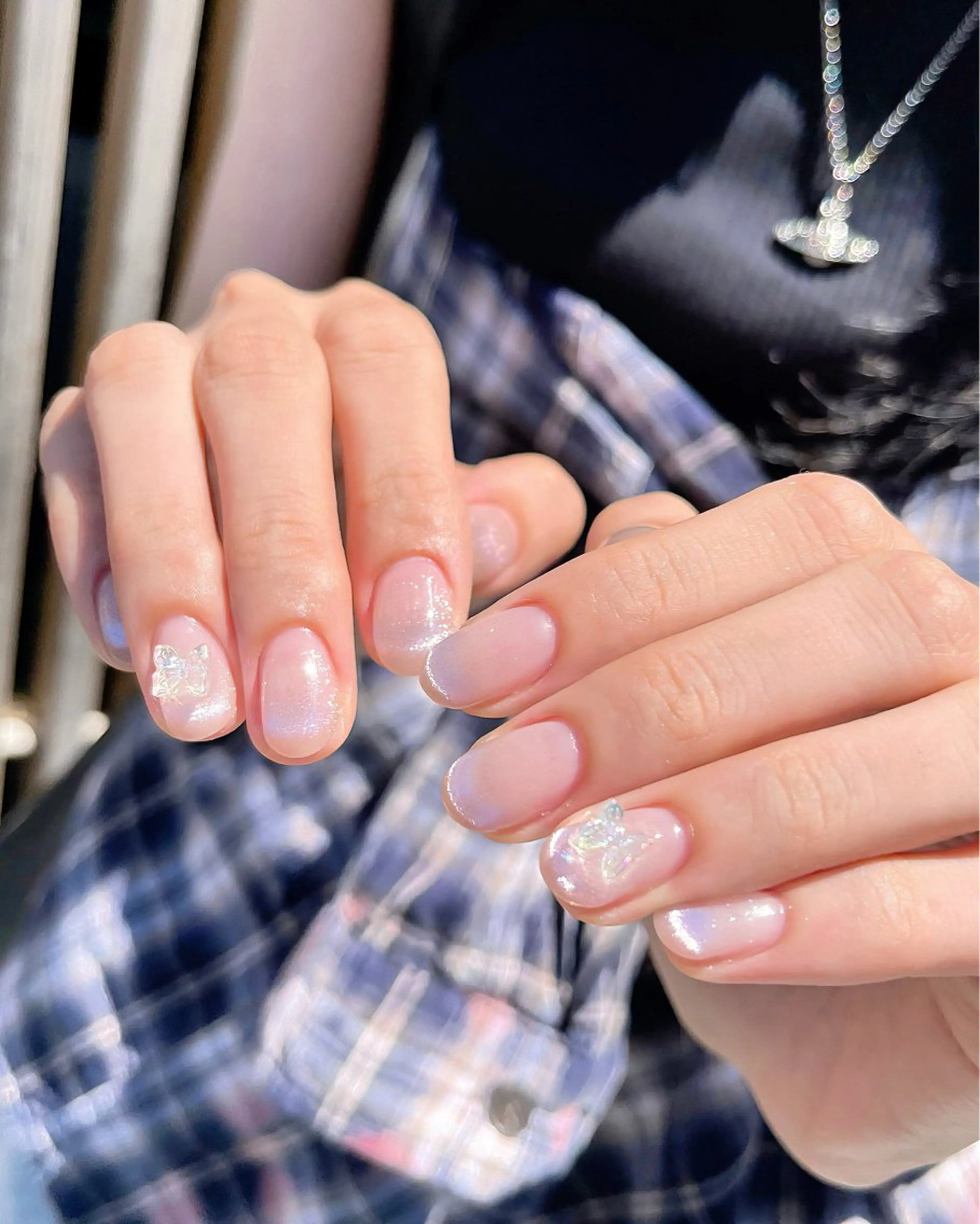 ネイル フレンチネイル 氷ネイル・うるうるネイル キラキラネイル マグネットネイル マグネットフレンチ ハンドネイル ハンドケア 🎀NAIL🎀 AI🪄︎︎◝✩のネイルデザイン